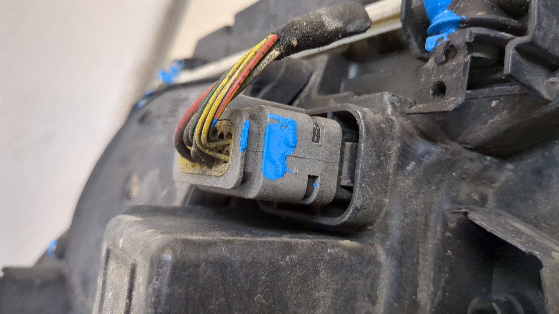 Фара правая