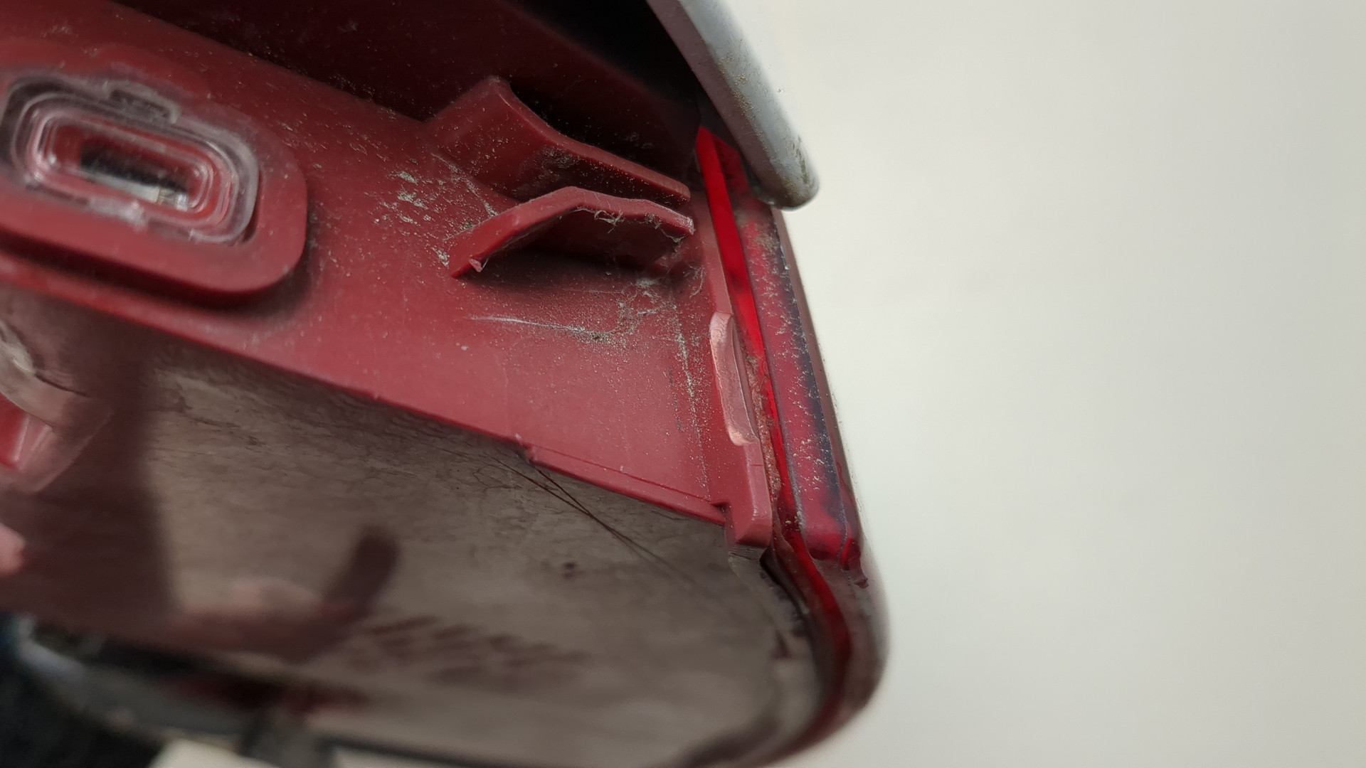 Фонарь задний левый