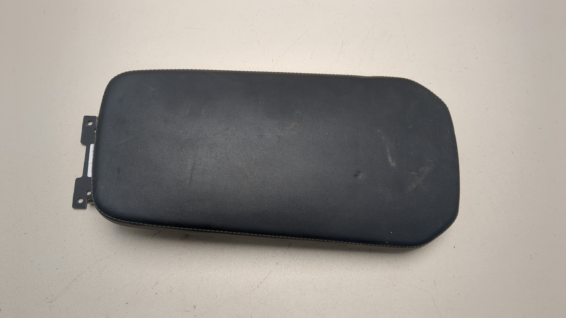 Подлокотник