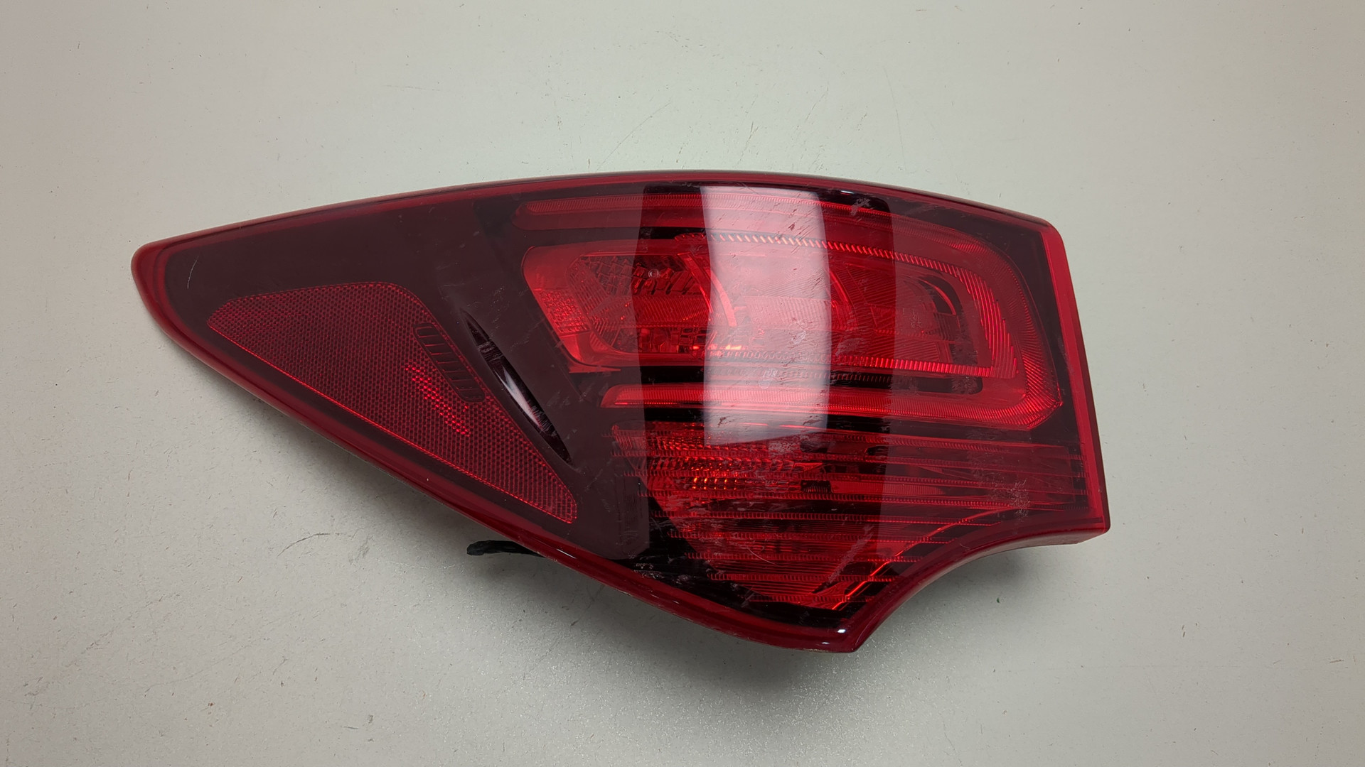 Фонарь задний левый