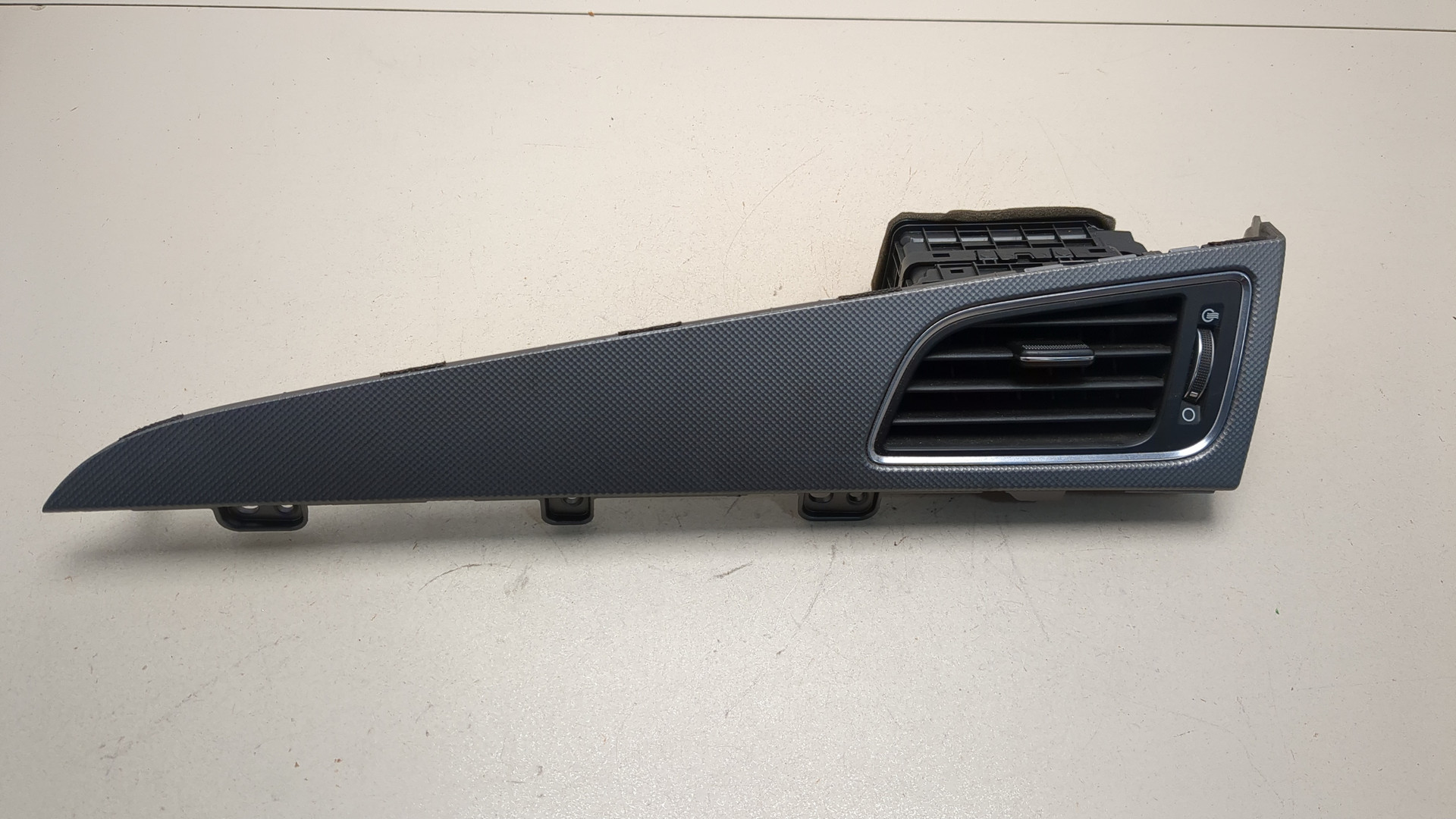 Дефлектор воздушный