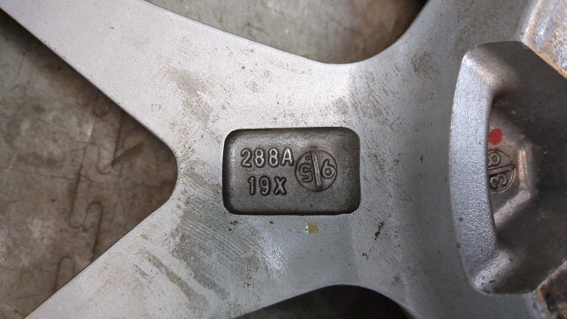 Диск колесный литой легкий сплав