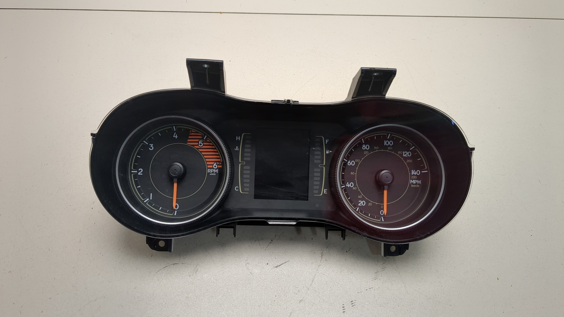 Панель приборов