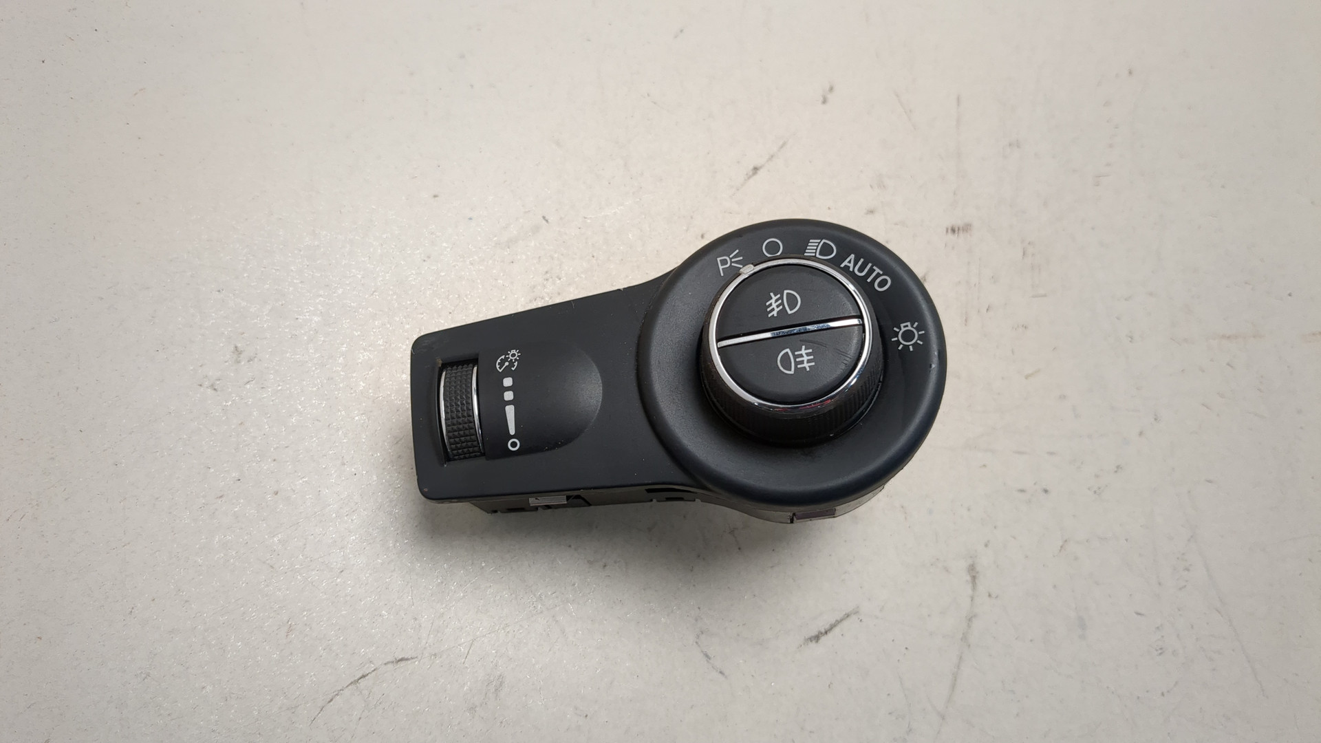 Переключатель света фар