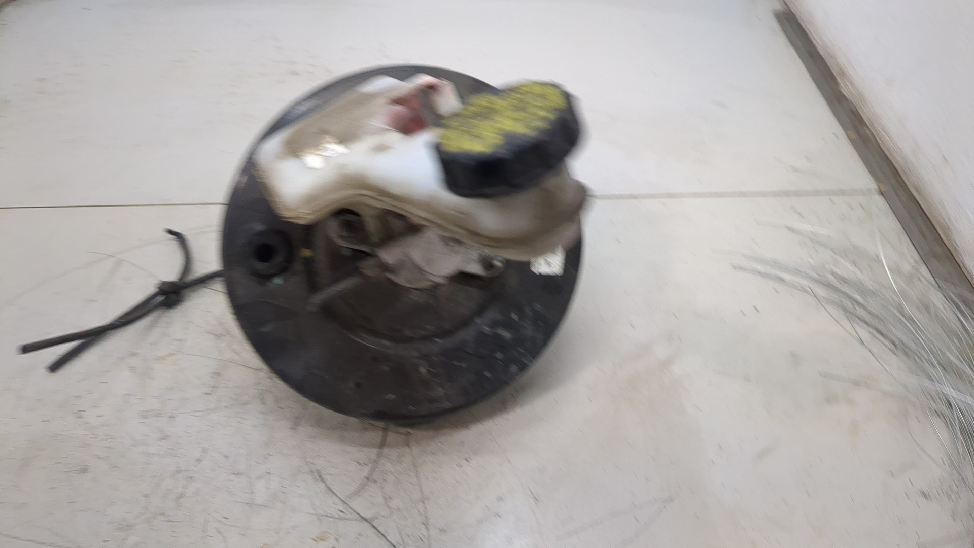 Цилиндр тормозной главный