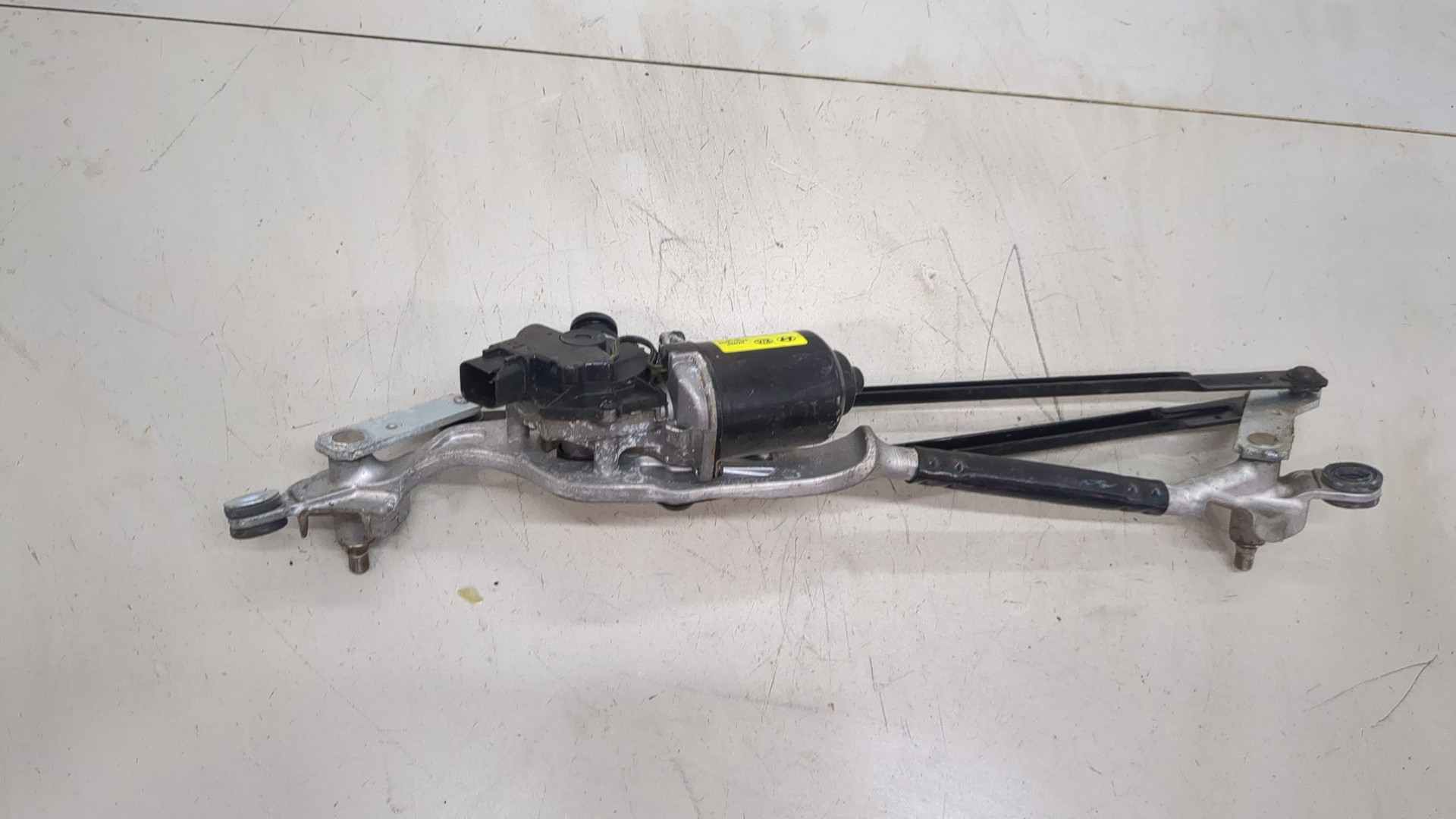 Трапеция стеклоочистителей