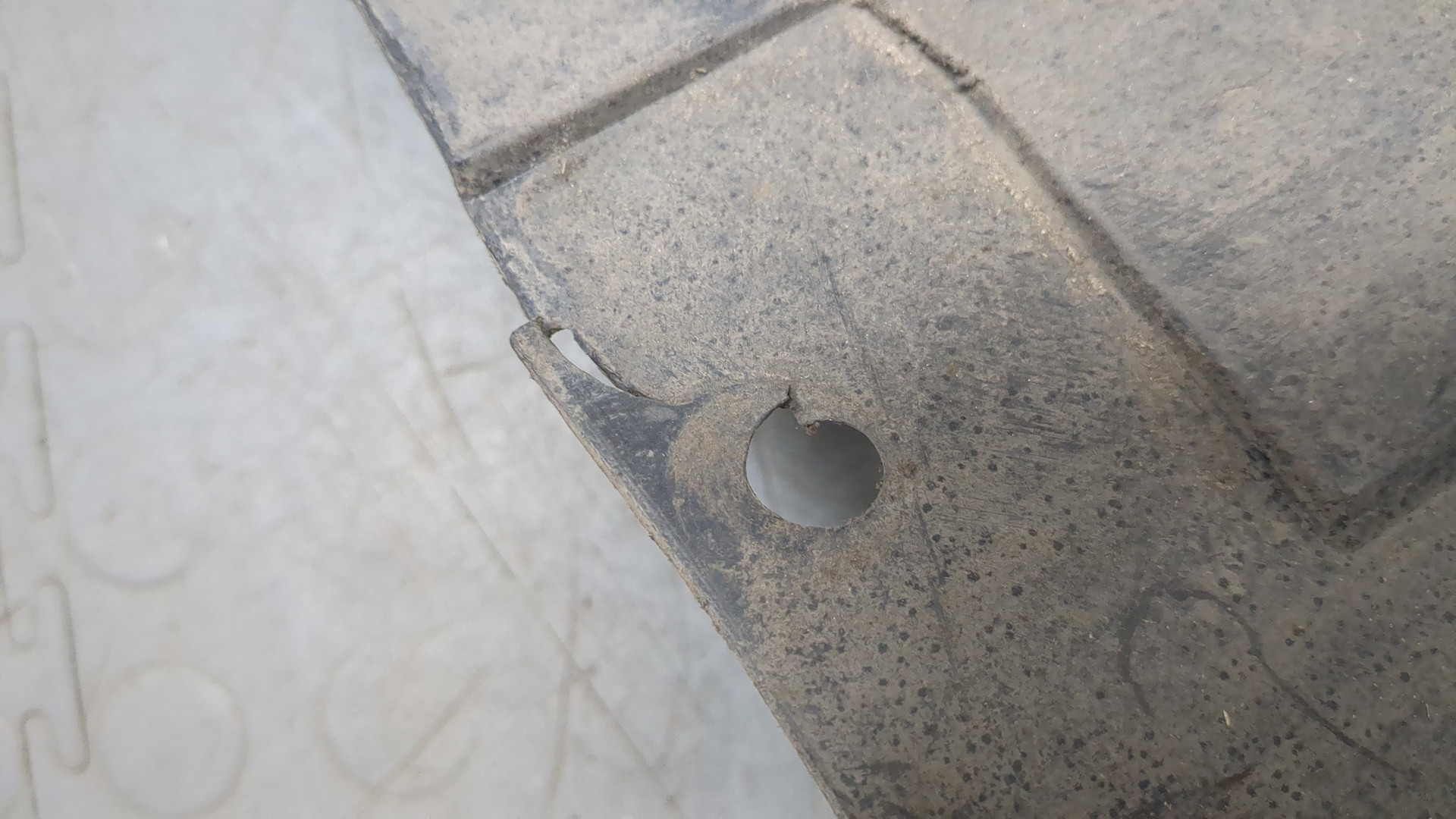 Локер передний правый