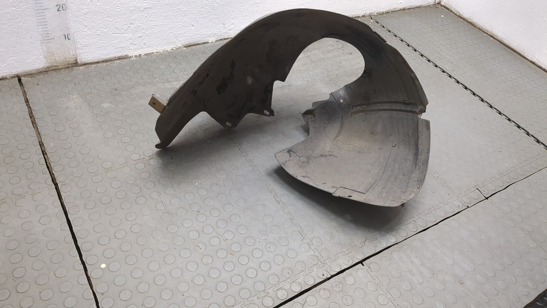 Локер передний правый