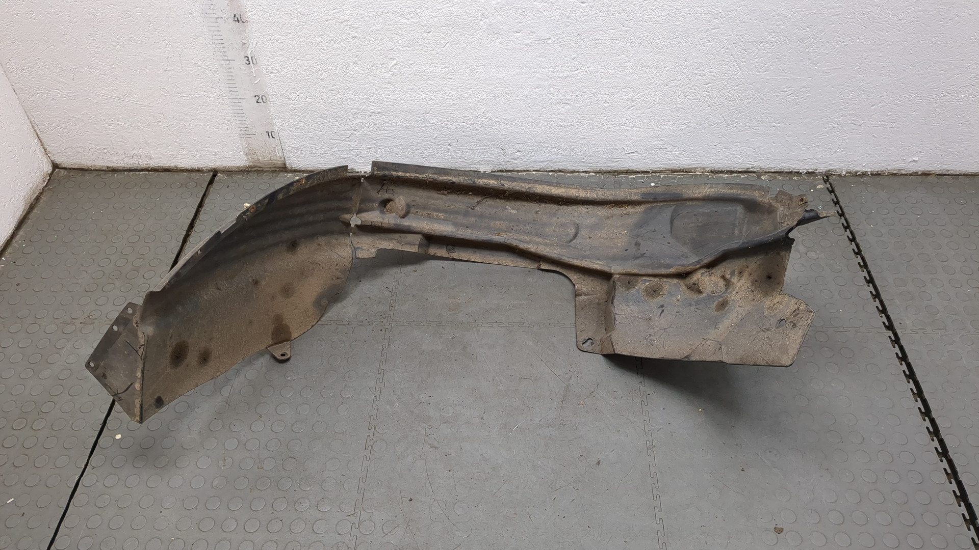 Локер передний левый