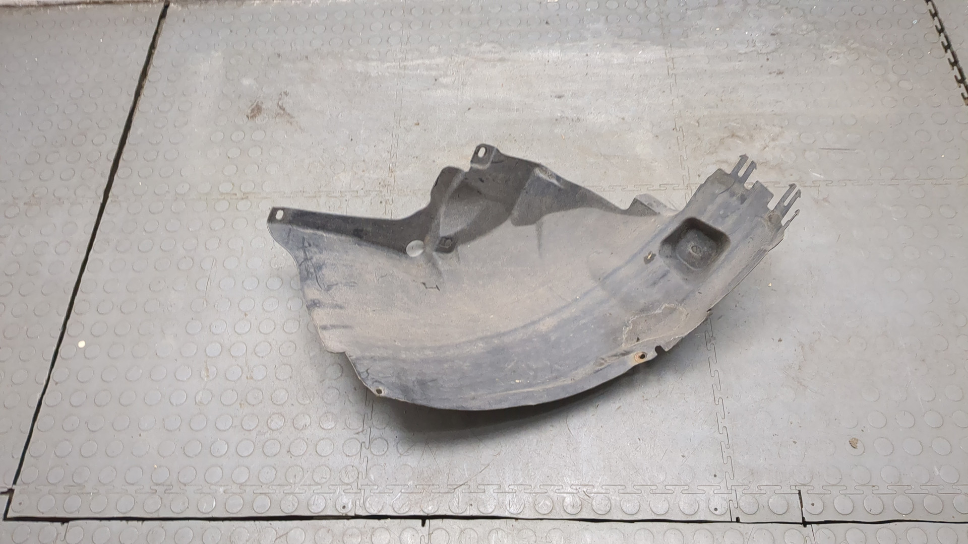 Локер передний правый