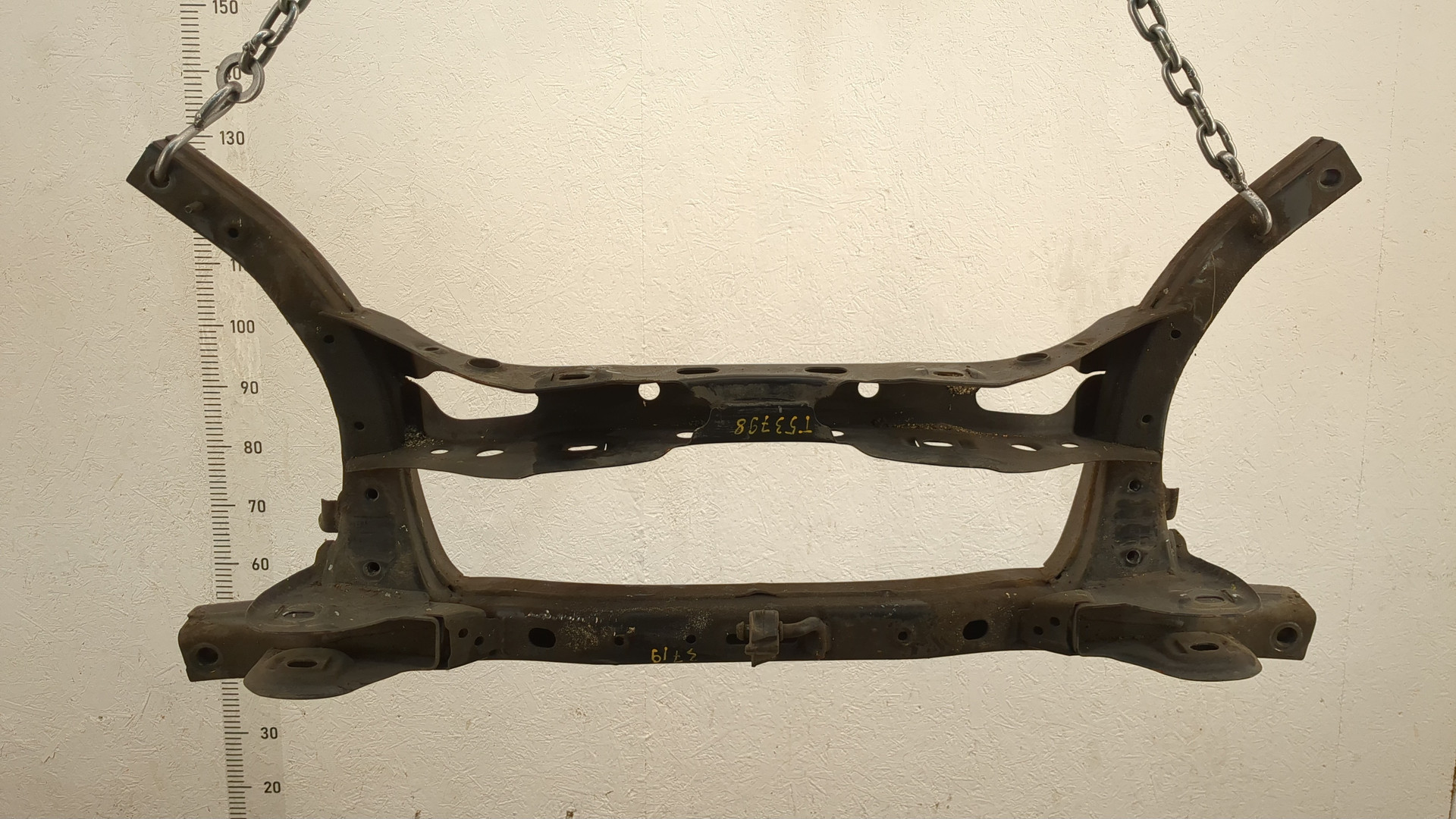 Балка задняя