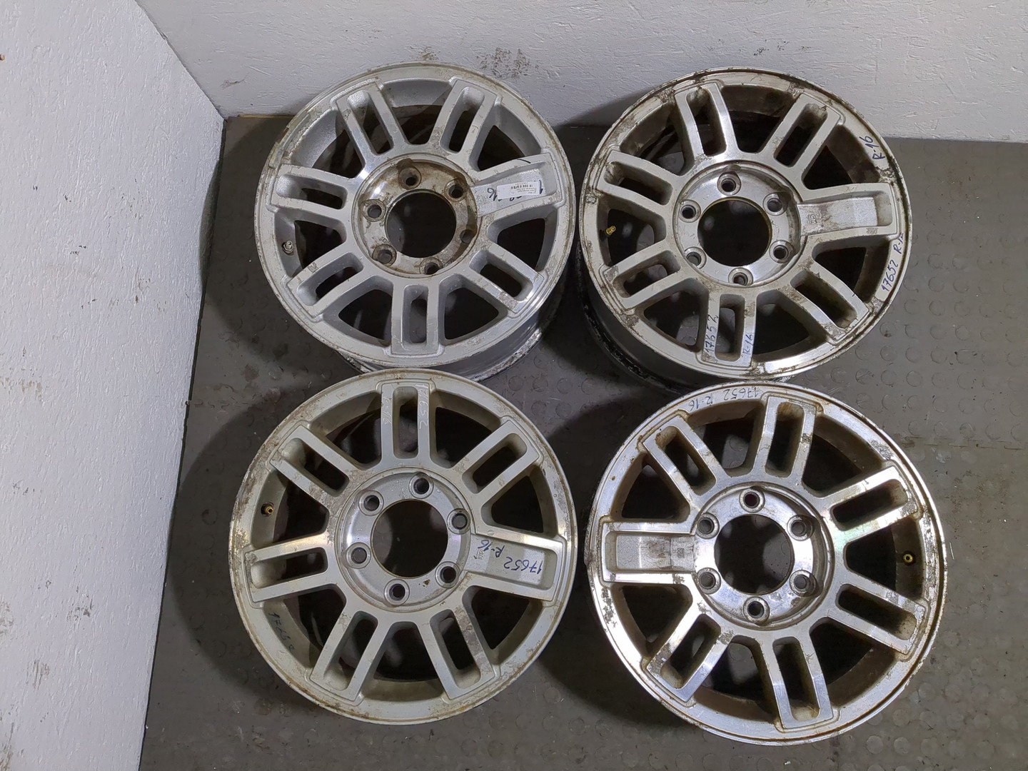 Диски колесные литые легкий сплав 4 шт