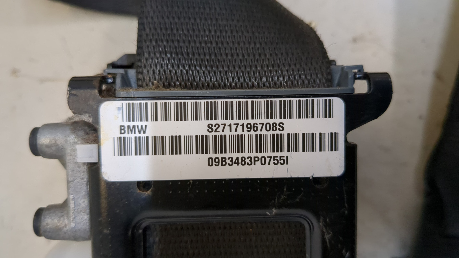 Ремень безопасности