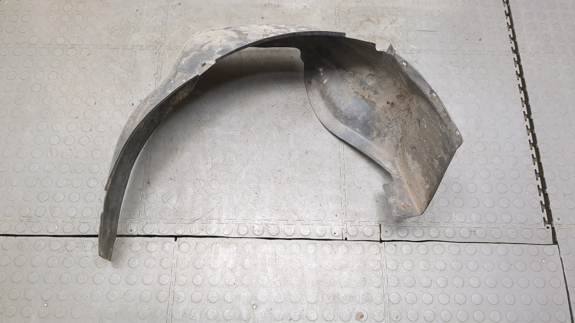 Локер передний правый