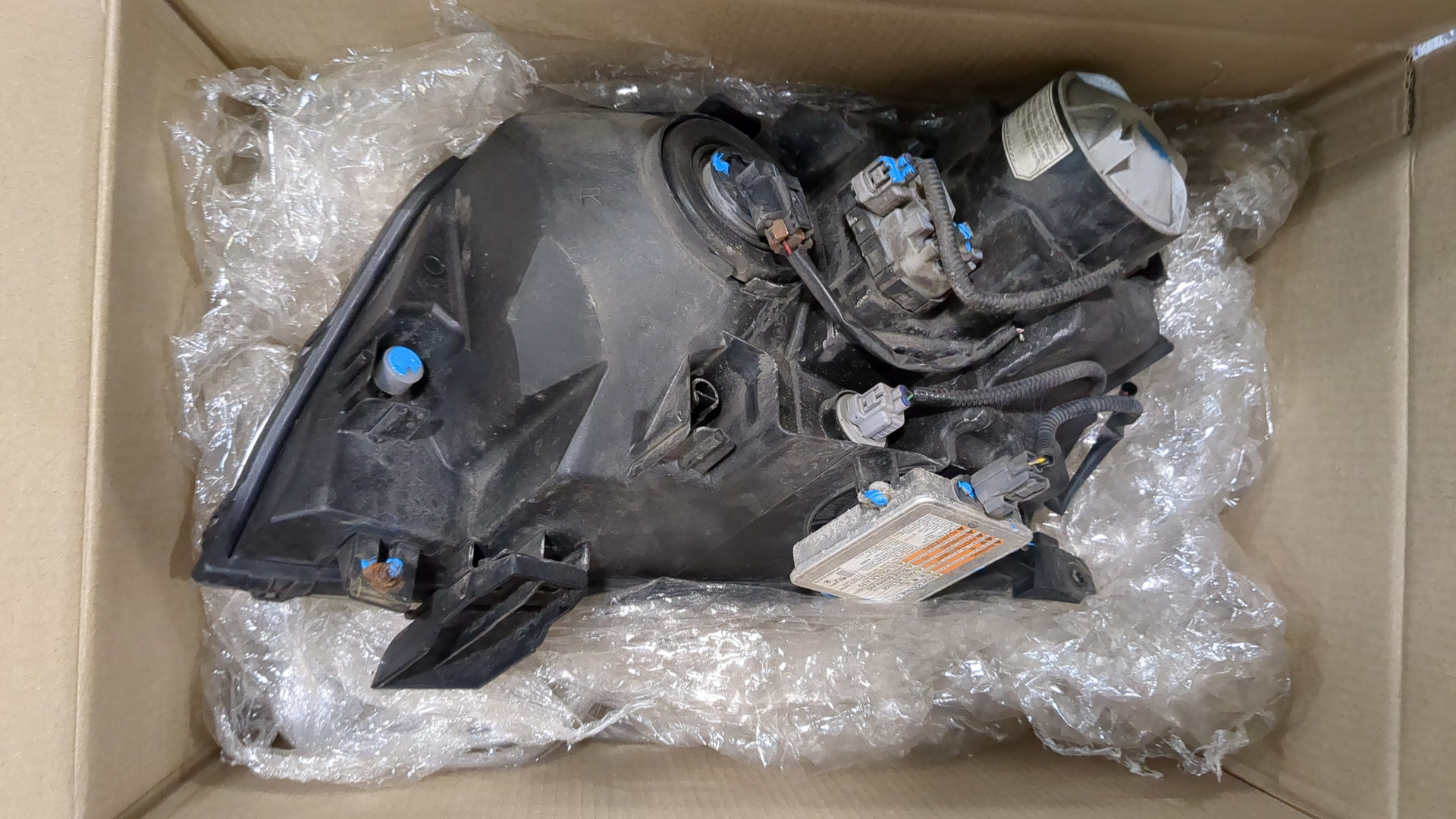 Фара правая