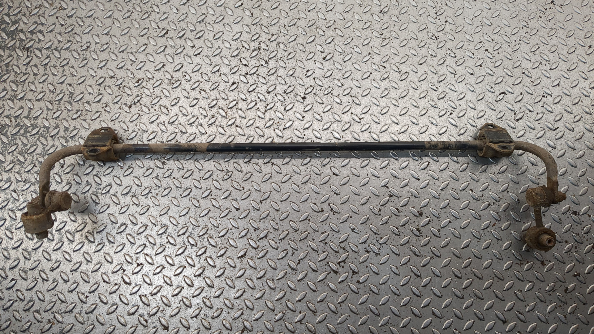 Стабилизатор задний