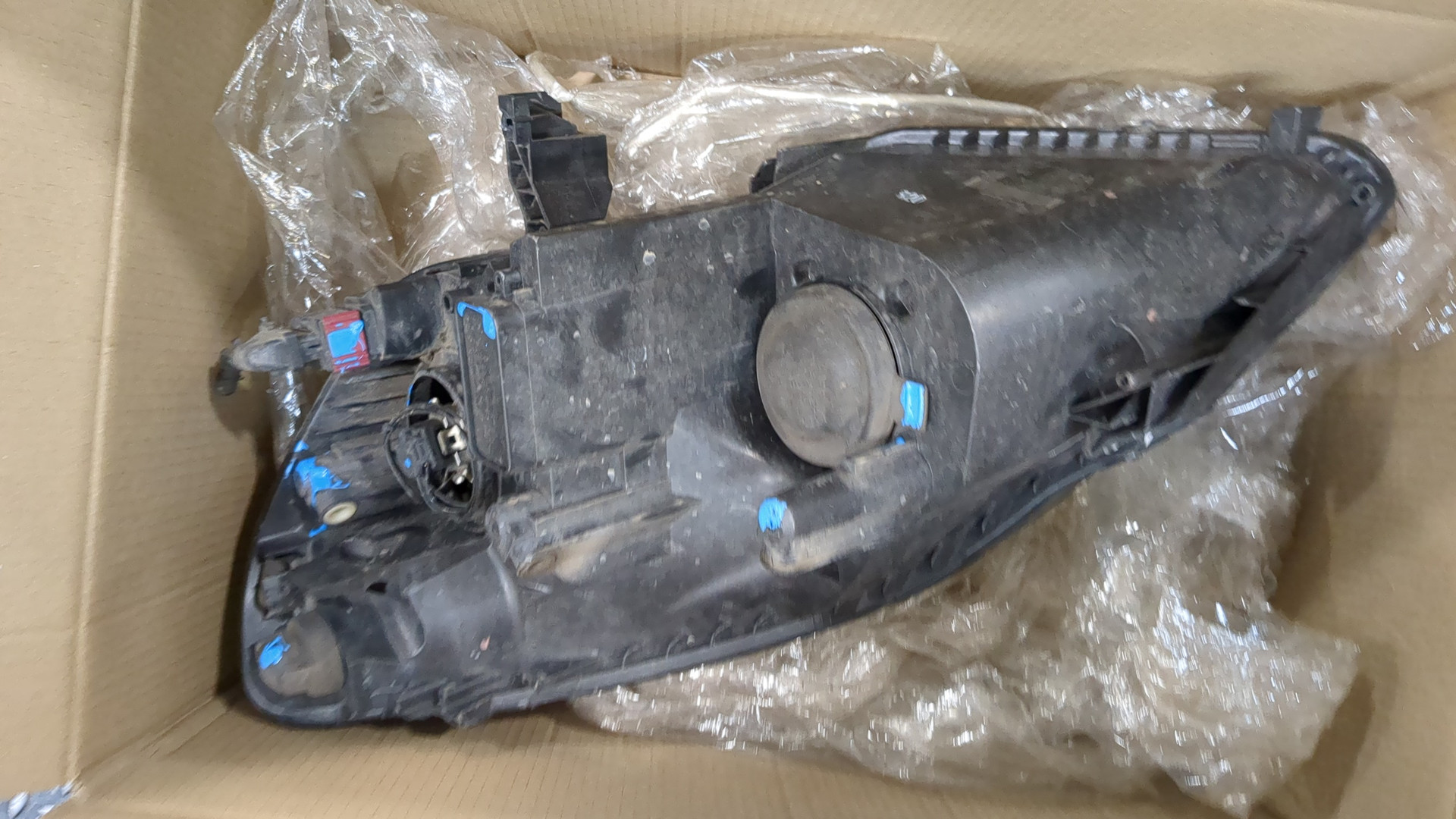 Фара правая