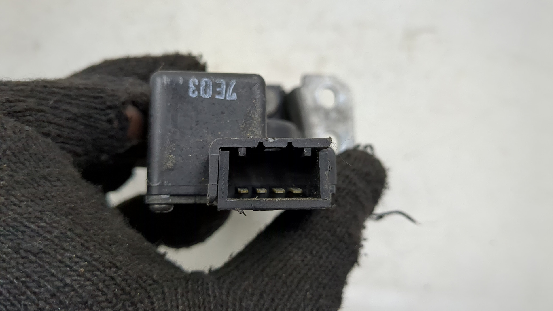 Замок багажника