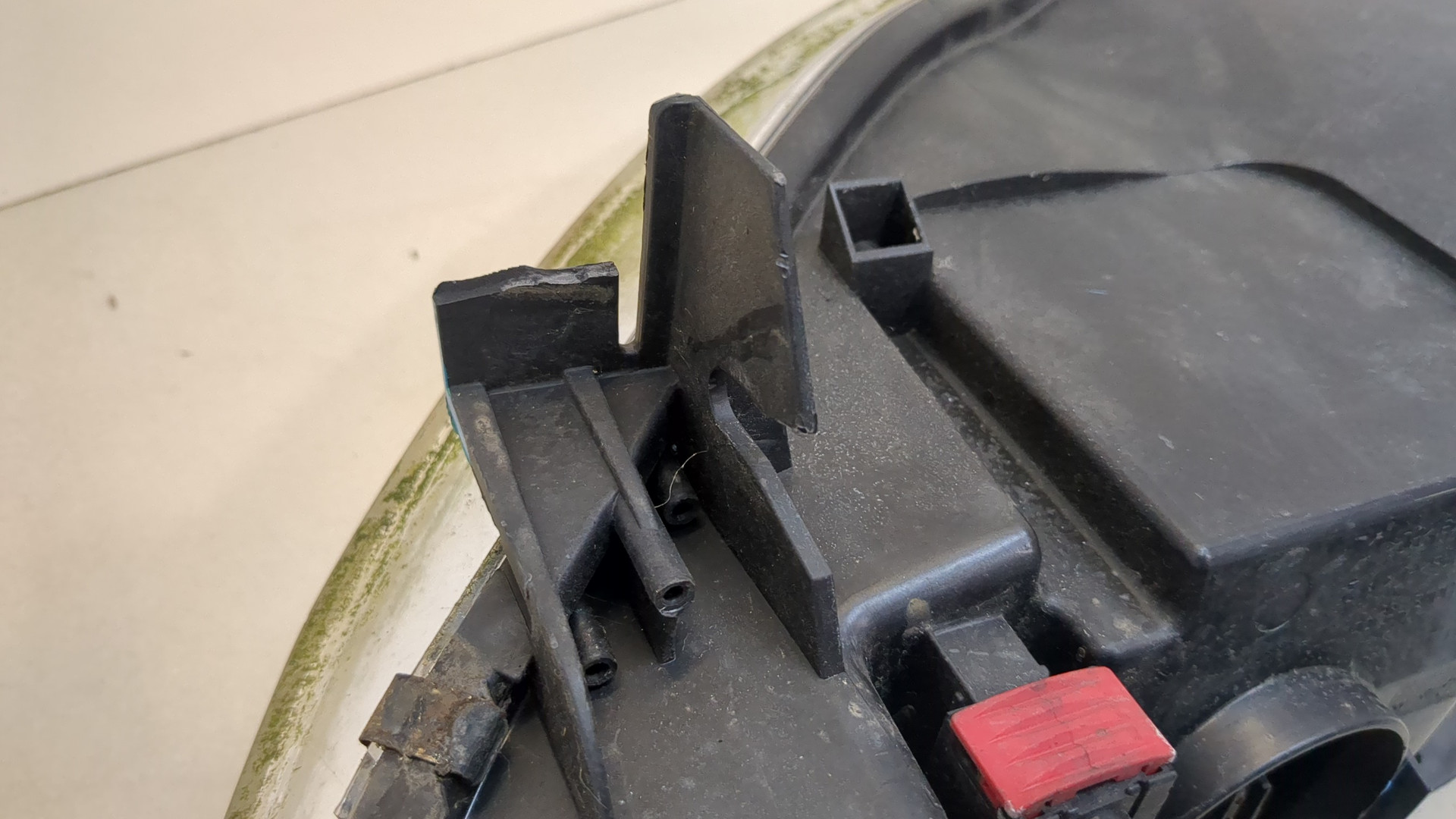 Фара правая