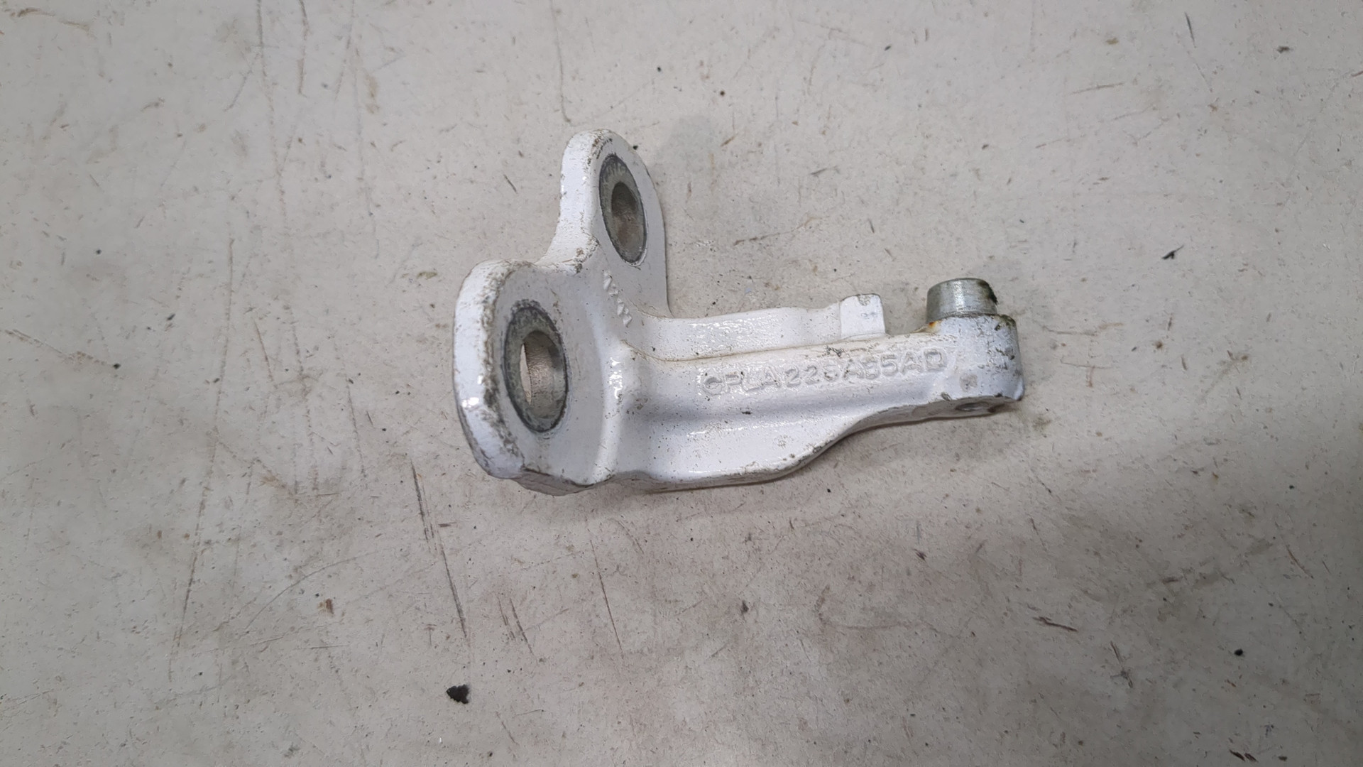 Петля двери