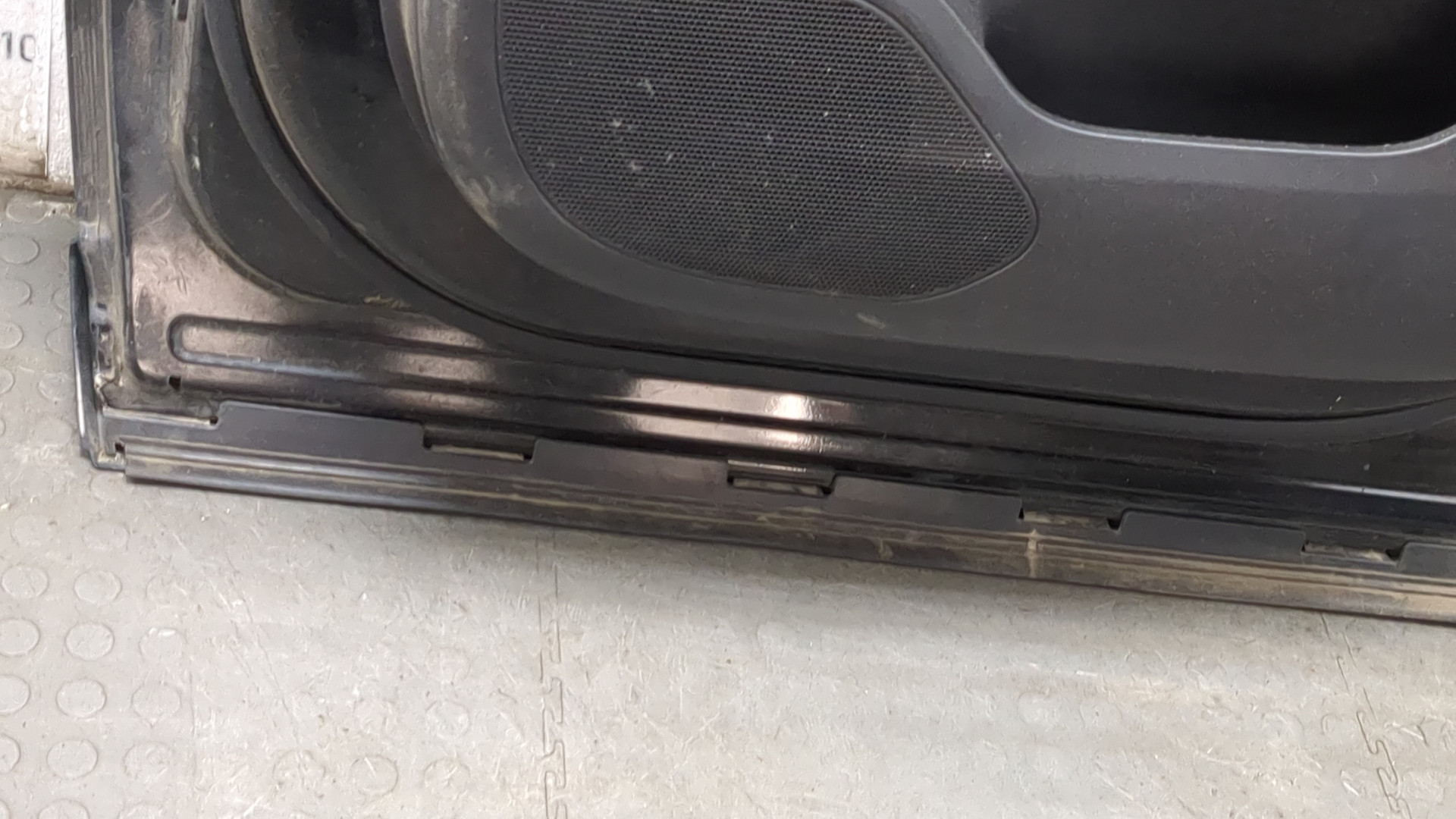 Дверь передняя правая