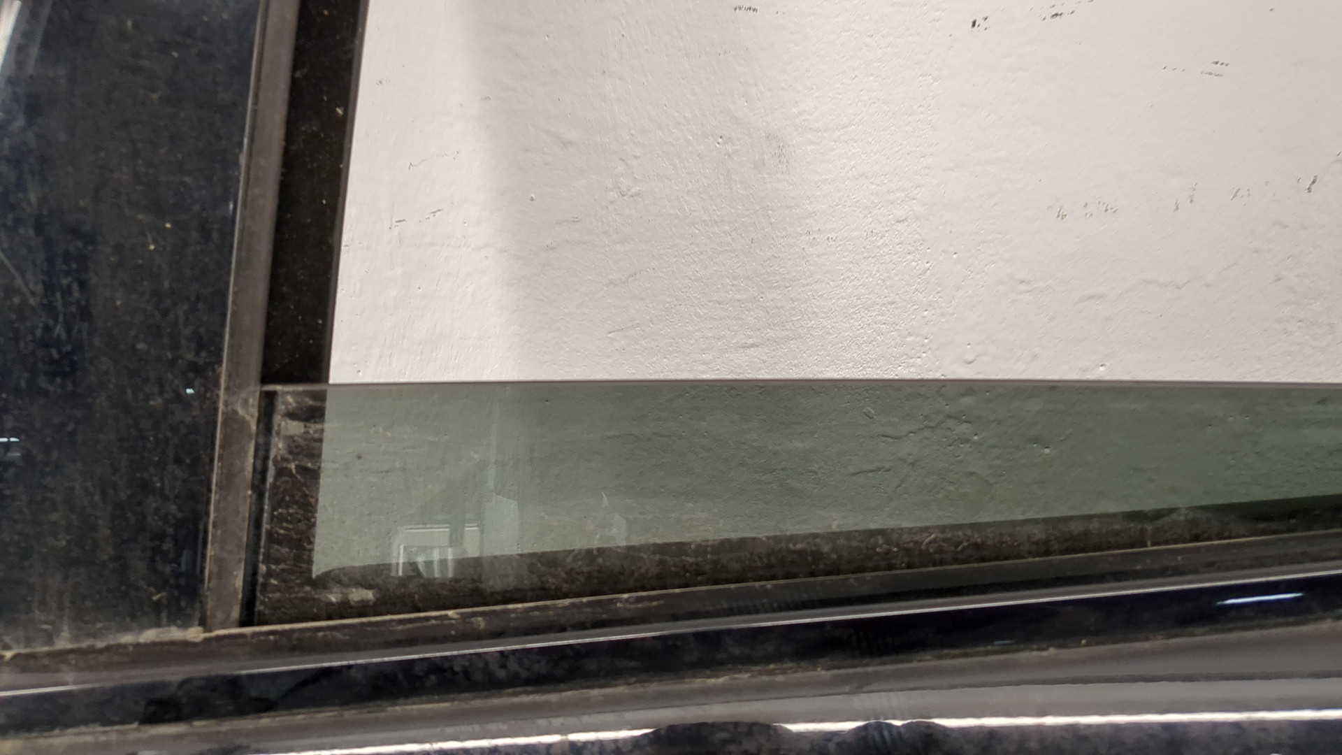 Дверь задняя левая