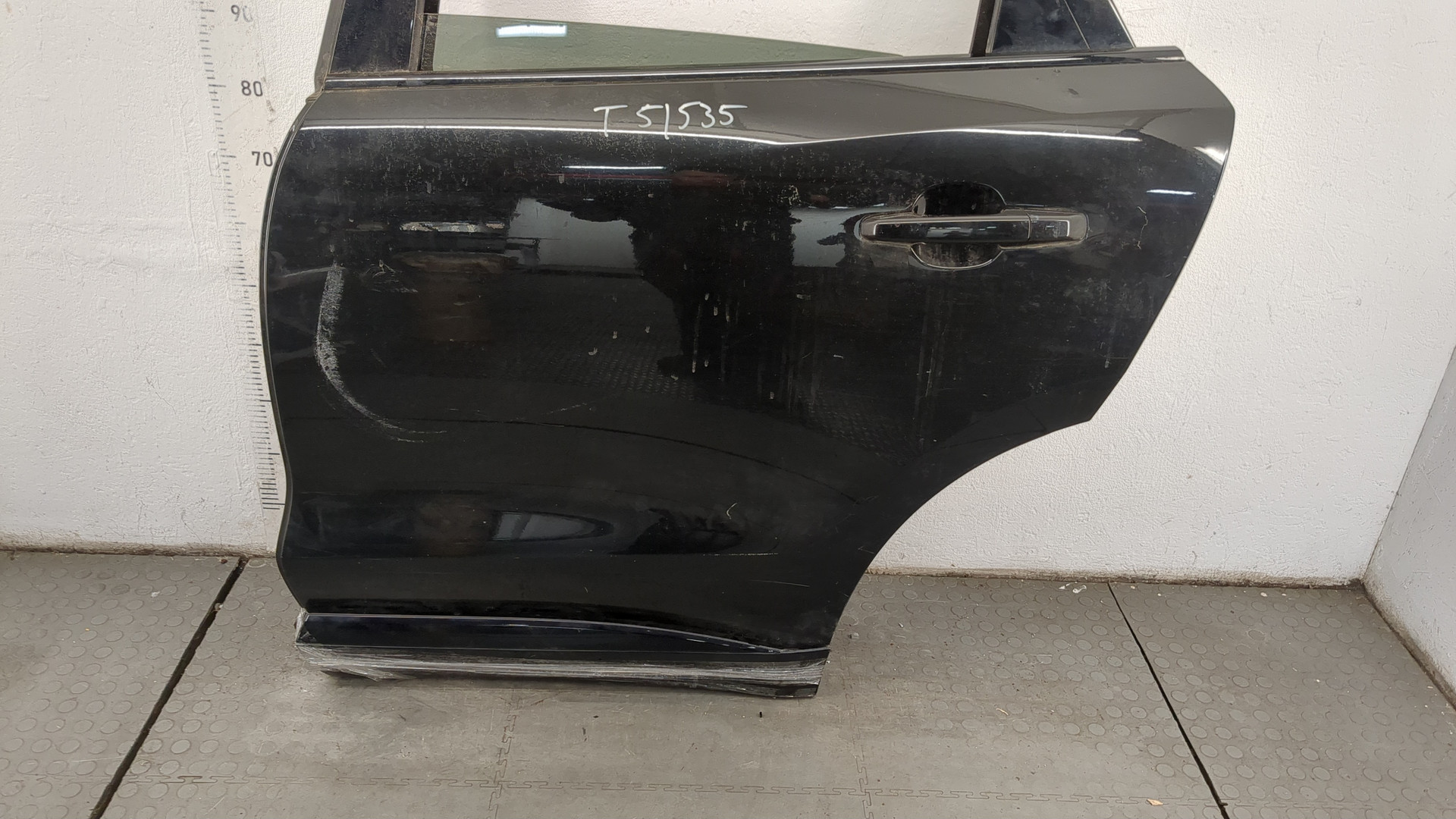 Дверь задняя левая