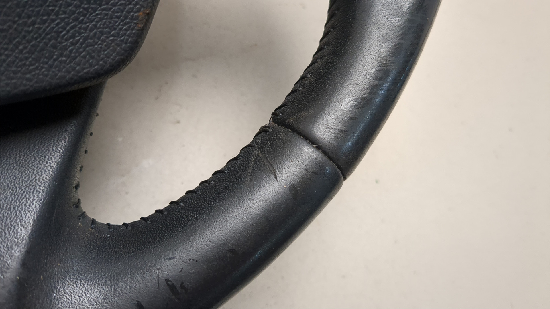 Рулевое колесо (руль)