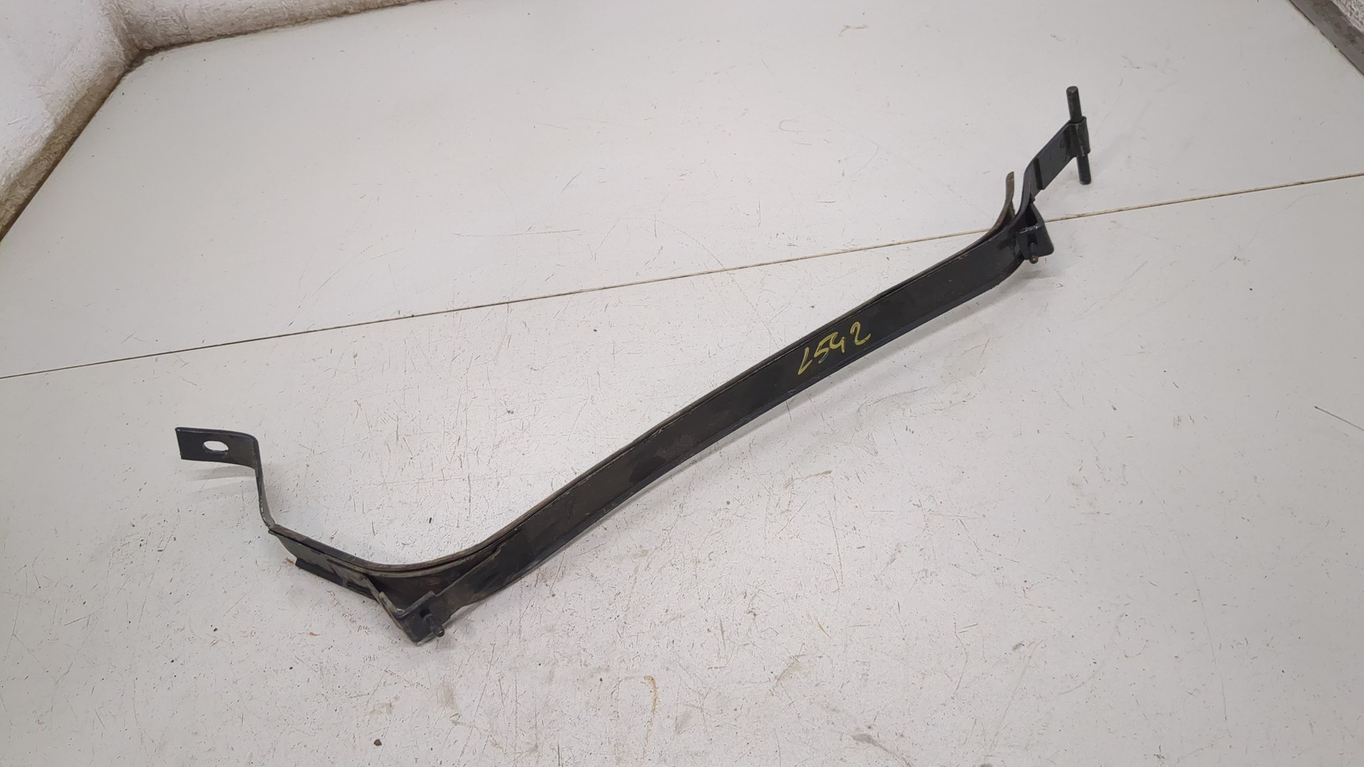 Лента крепления бензобака