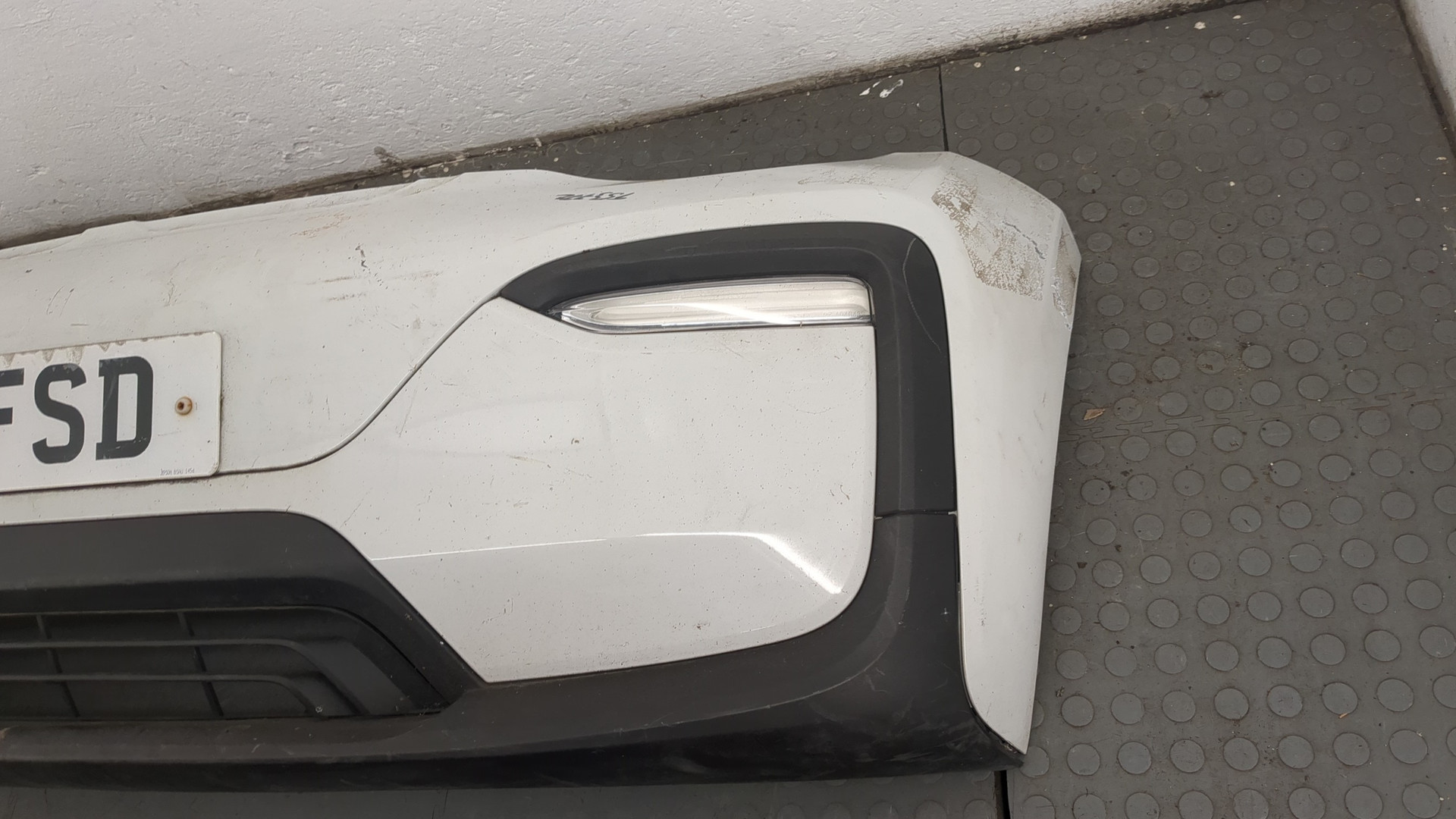 Бампер передний