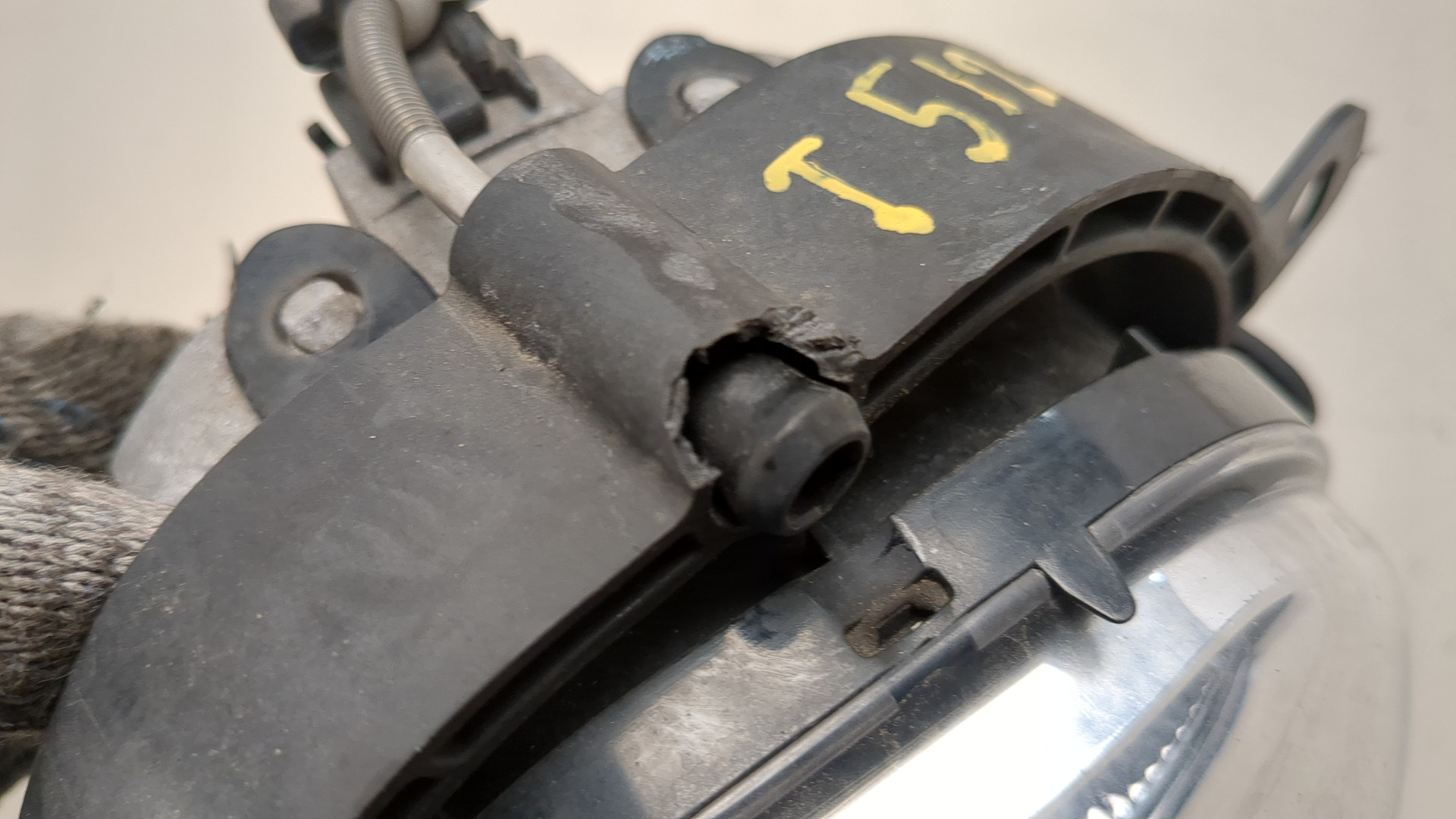 Фара противотуманная правая