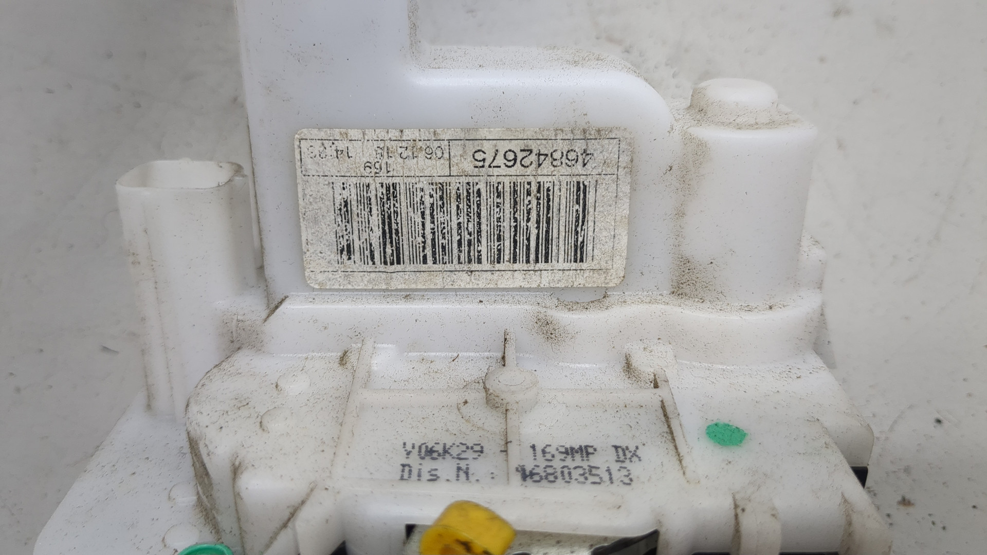 Замок двери задней правой