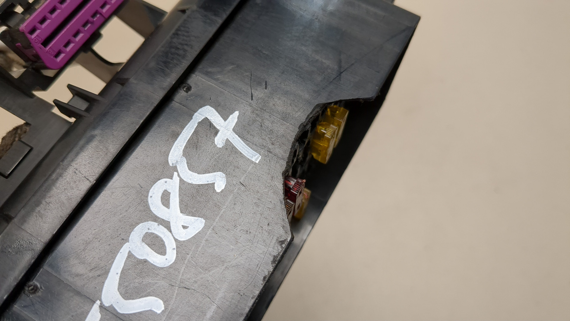 Блок предохранителей