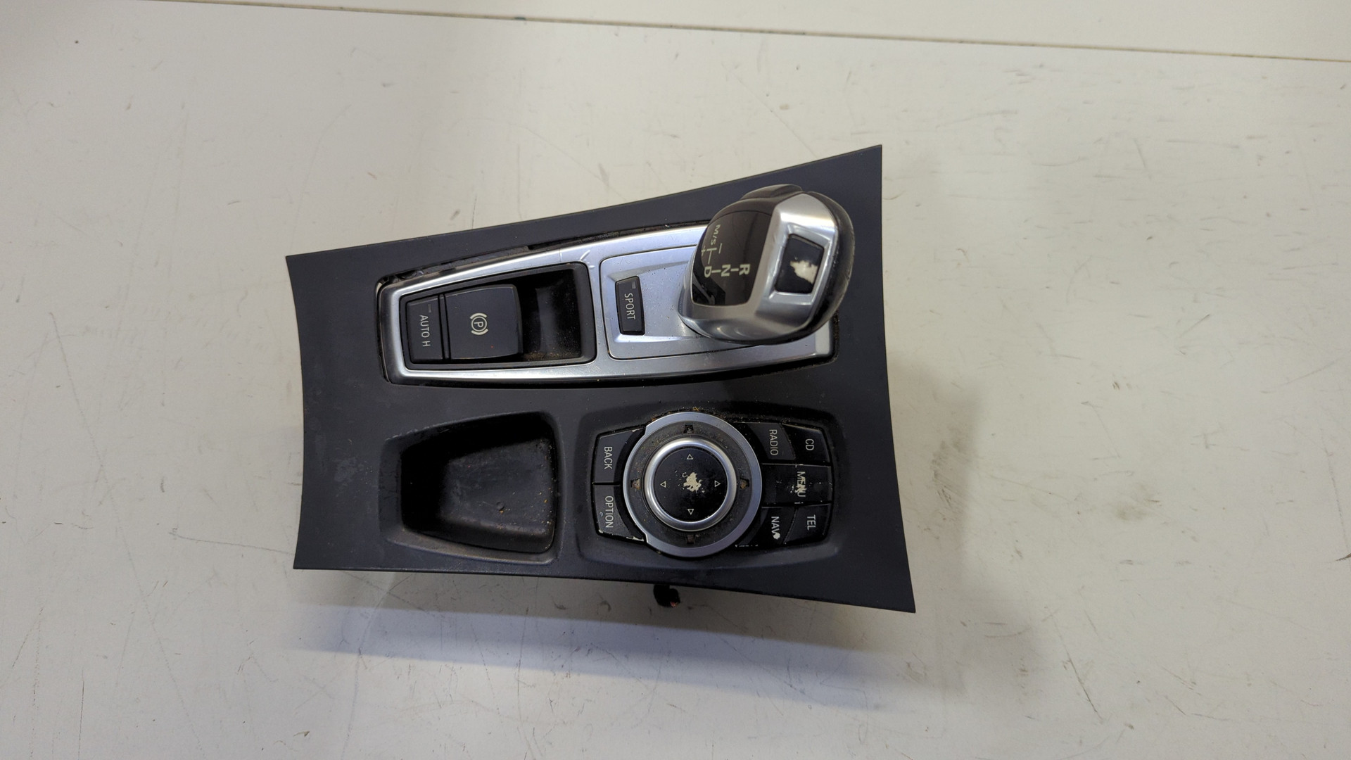 Кулиса МКПП / АКПП