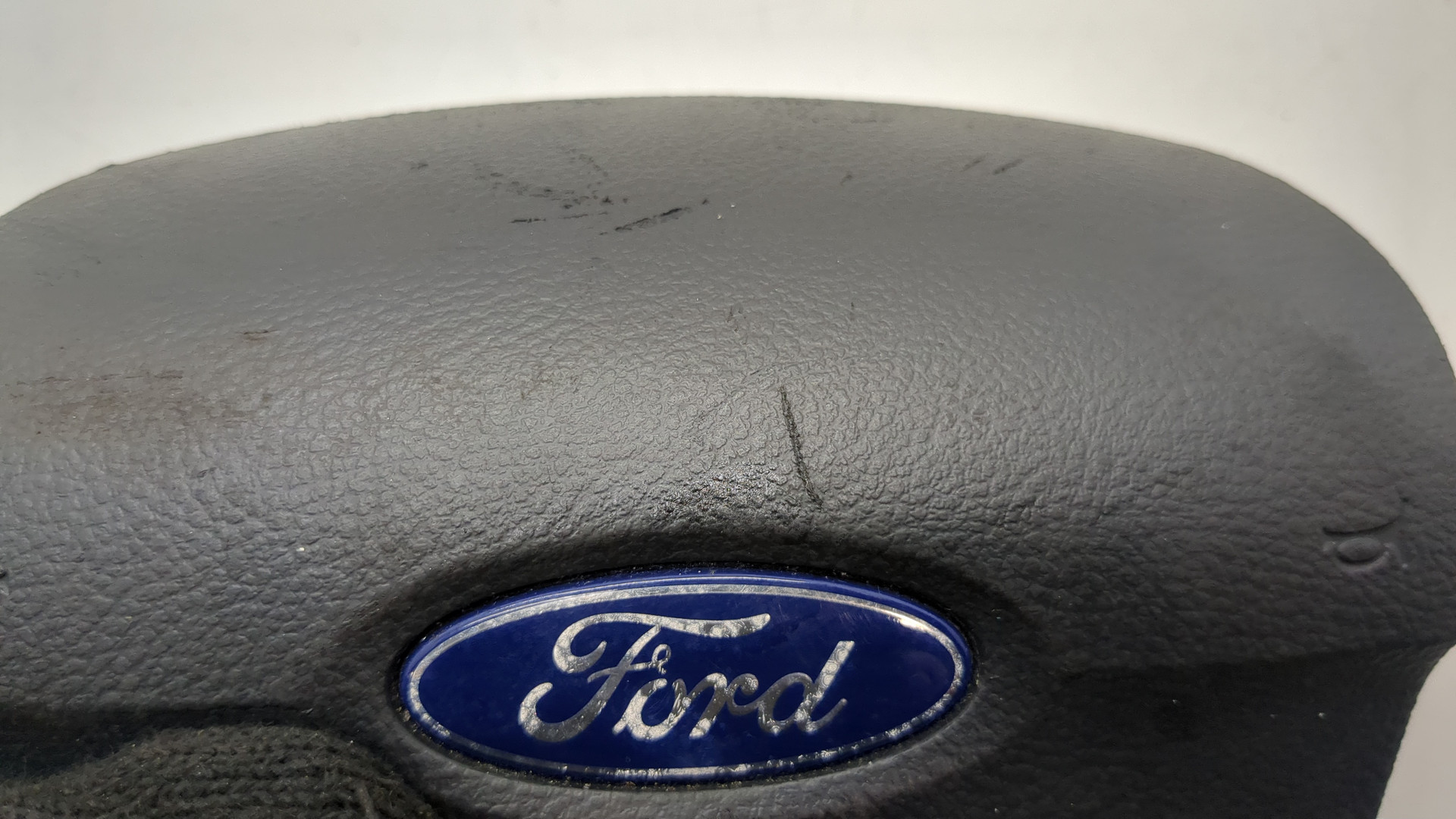 Подушка безопасности в рулевое колесо