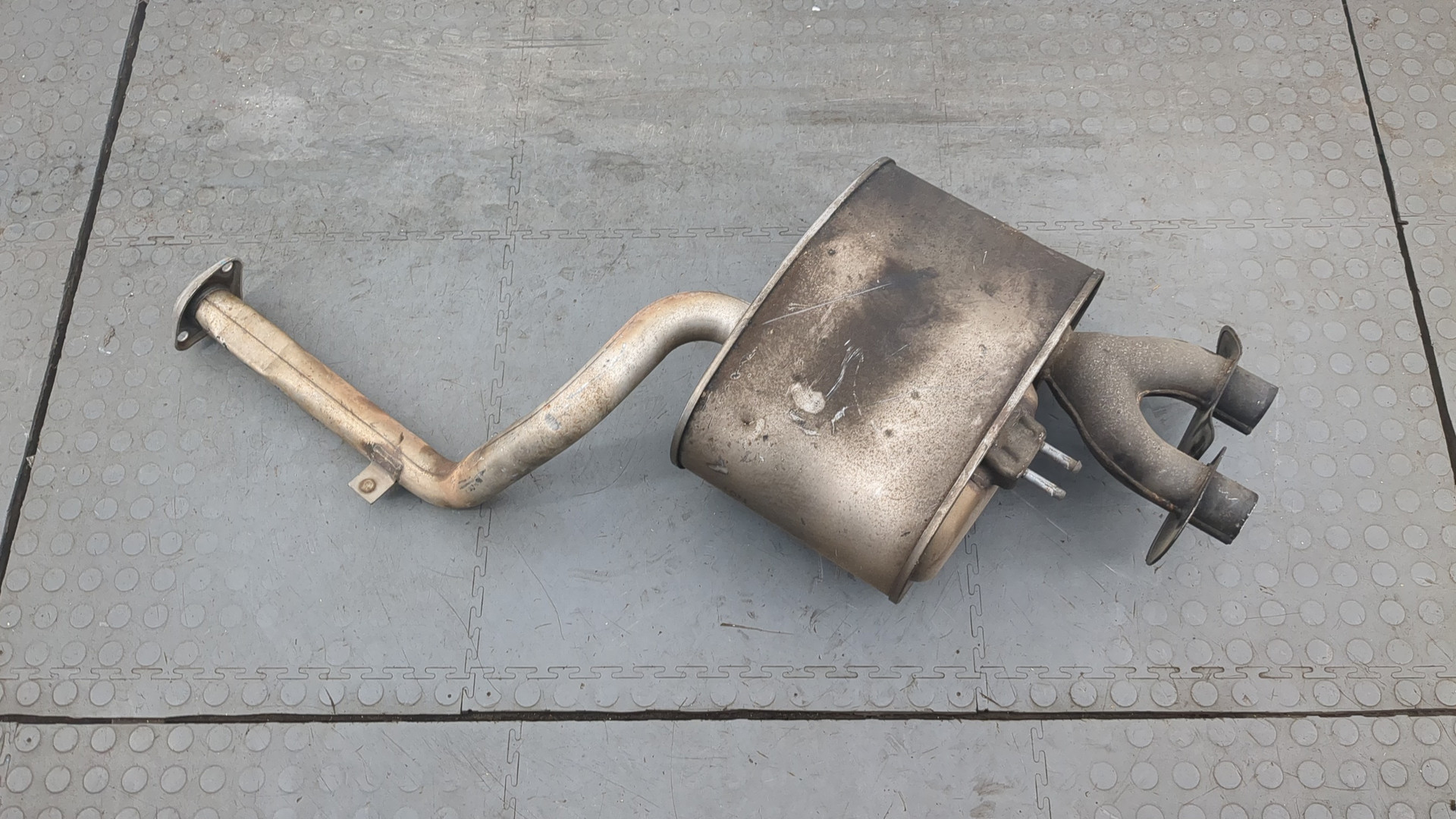 Глушитель задняя часть