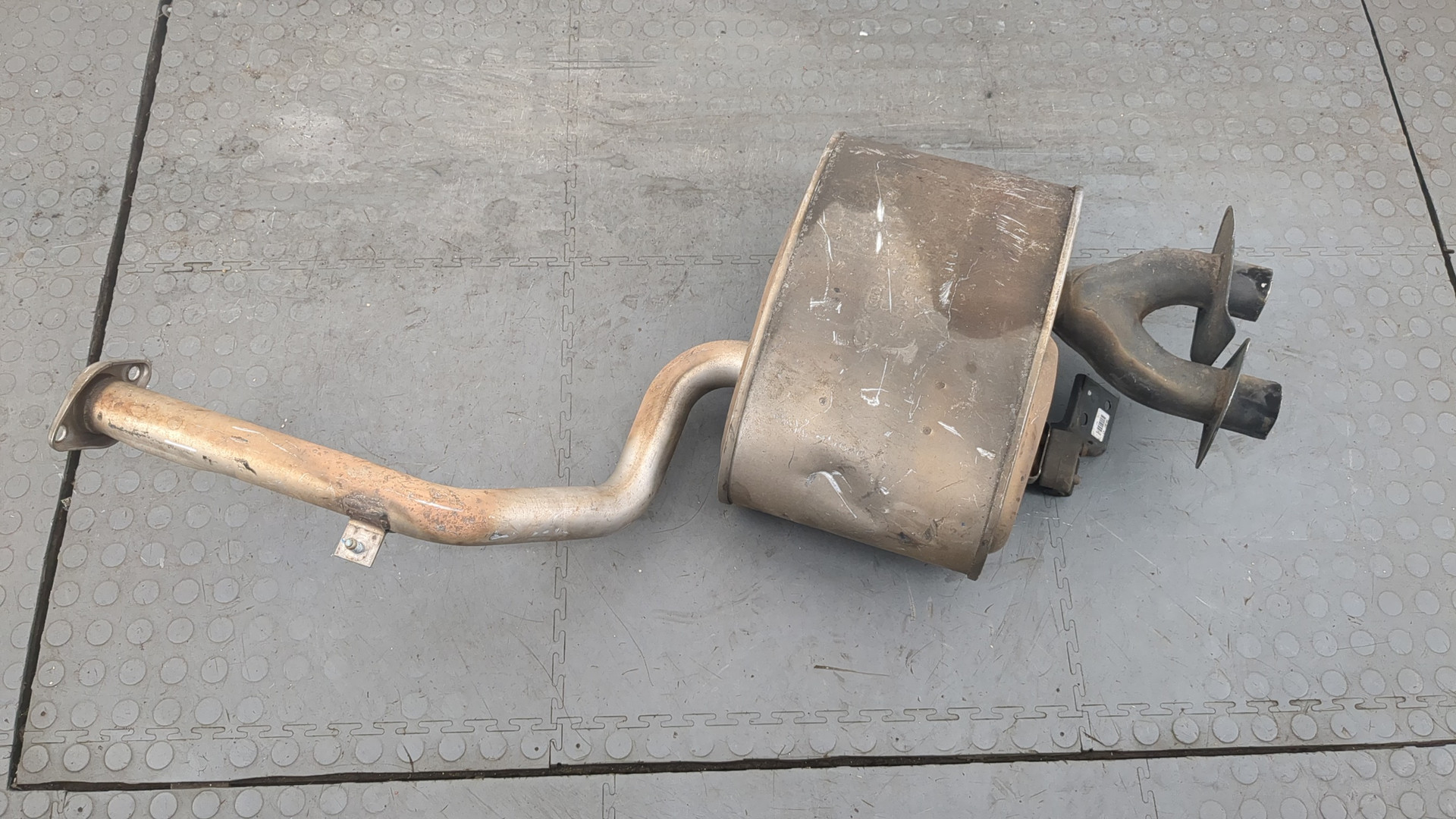 Глушитель задняя часть