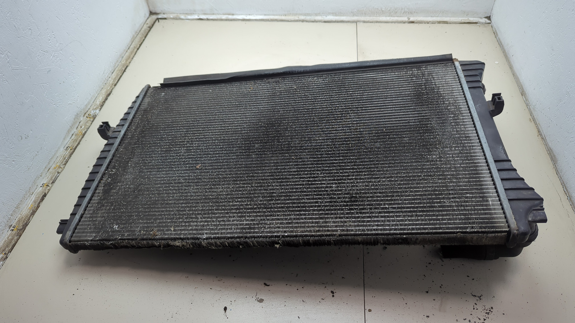 Радиатор охлаждения двигателя основной