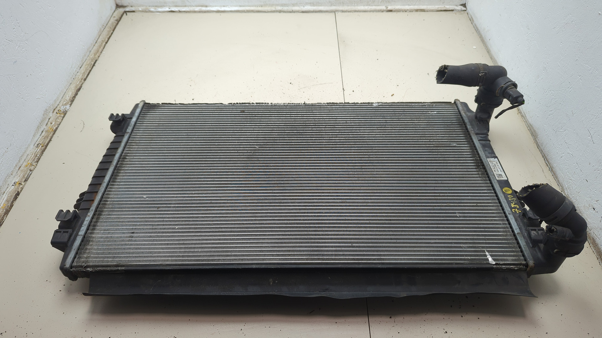 Радиатор охлаждения двигателя основной