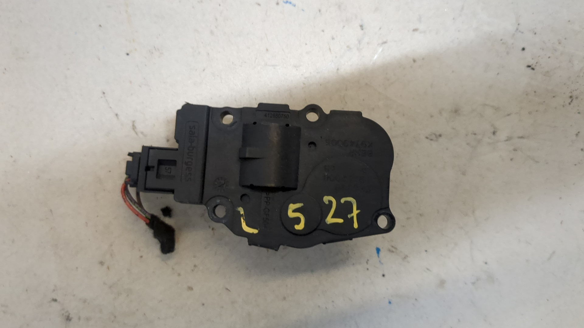 Моторчик заслонки печки