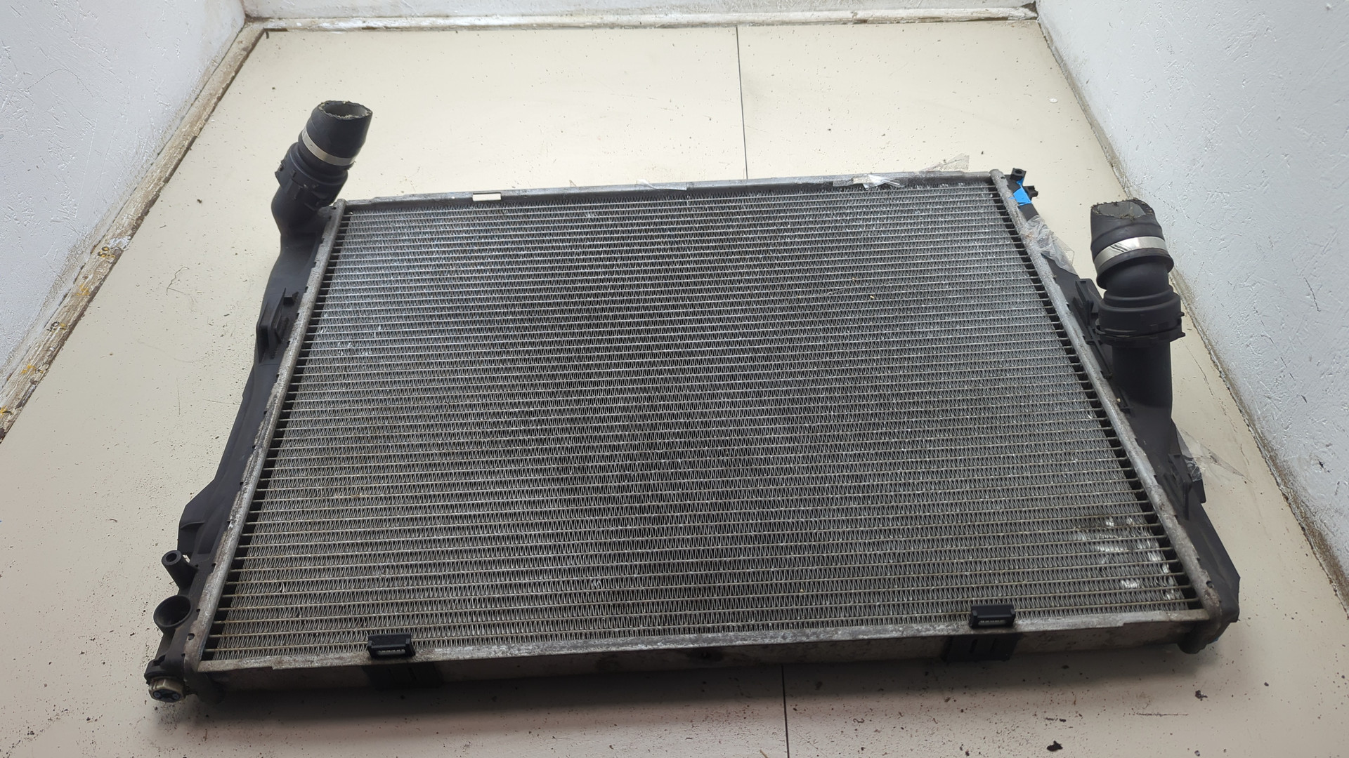 Радиатор охлаждения двигателя основной