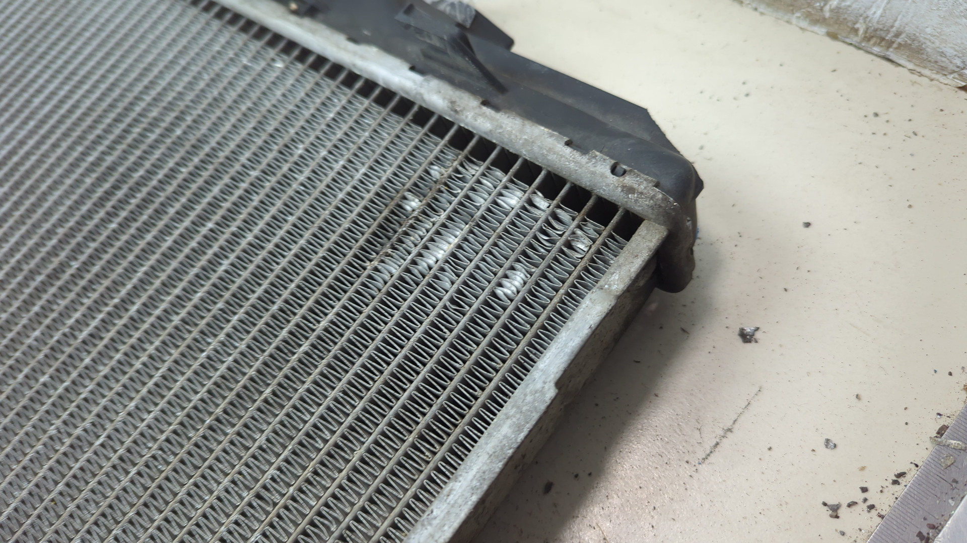 Радиатор охлаждения двигателя основной