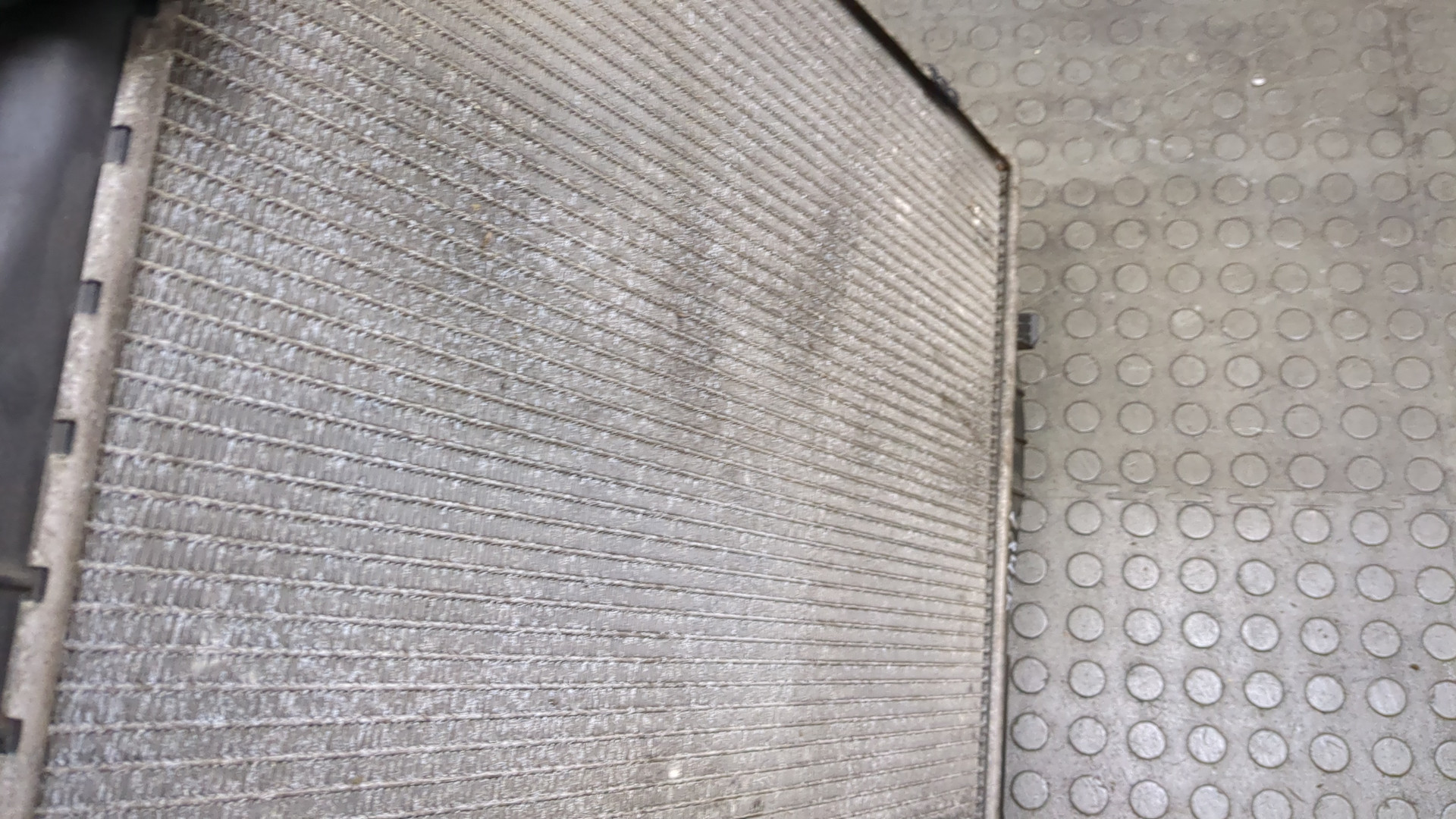 Радиатор охлаждения двигателя основной