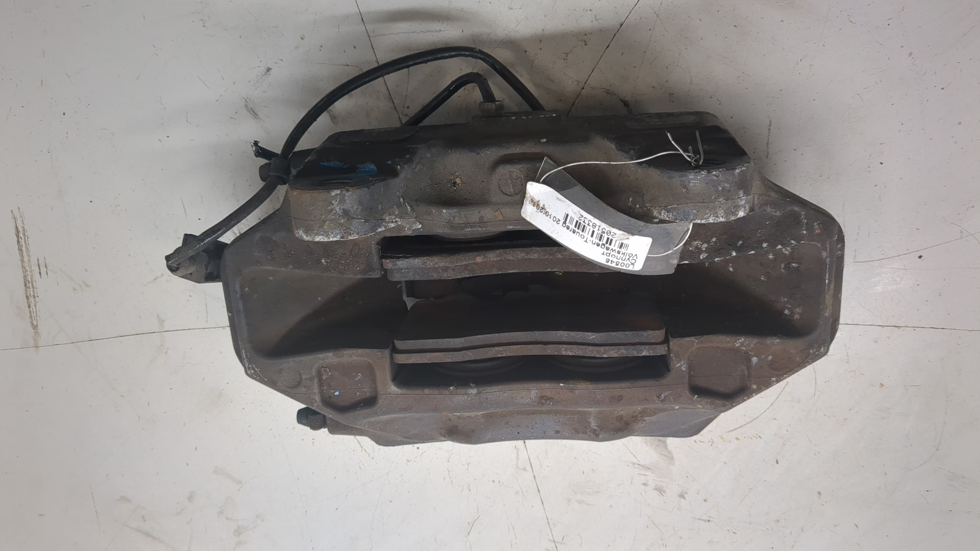 Суппорт передний левый