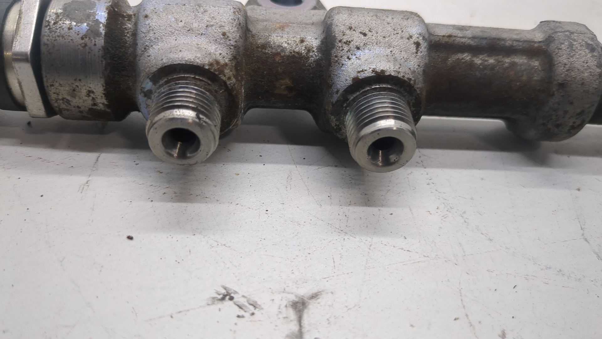 Рейка топливная (рампа)