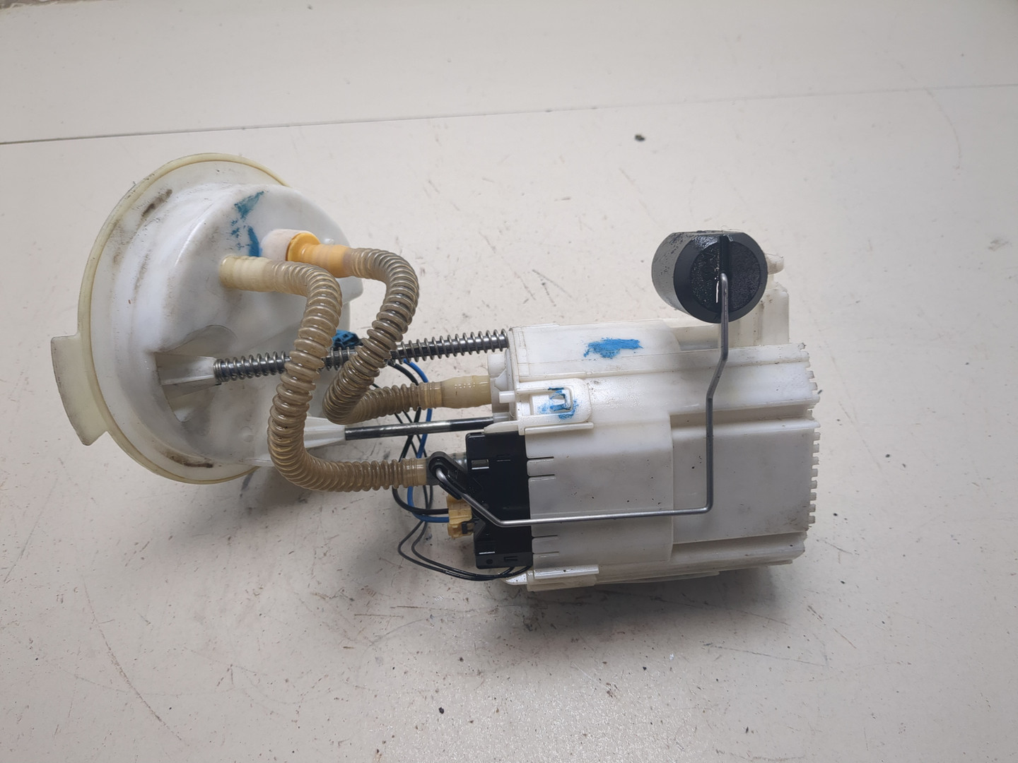 Насос топливный электрический