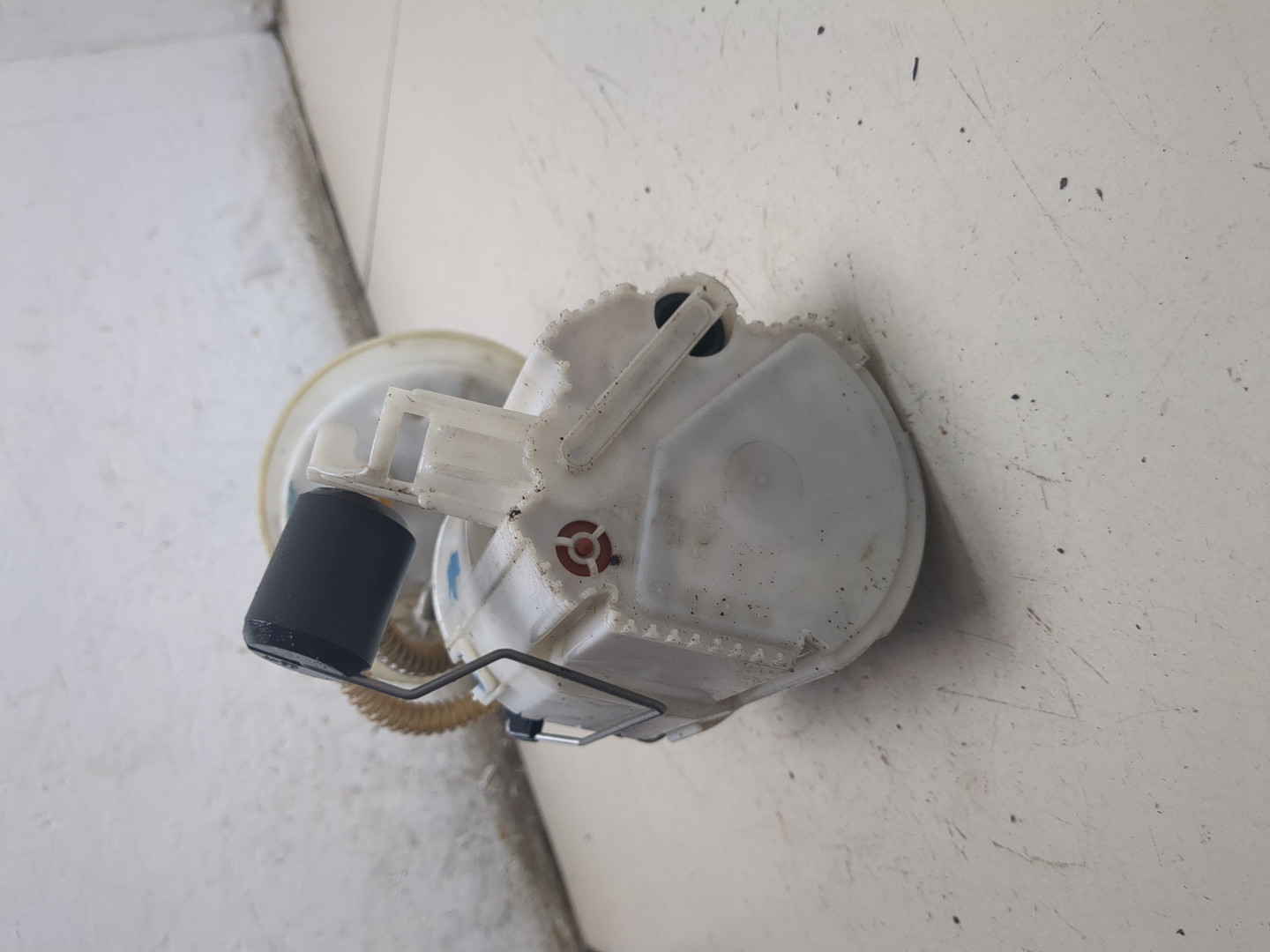 Насос топливный электрический