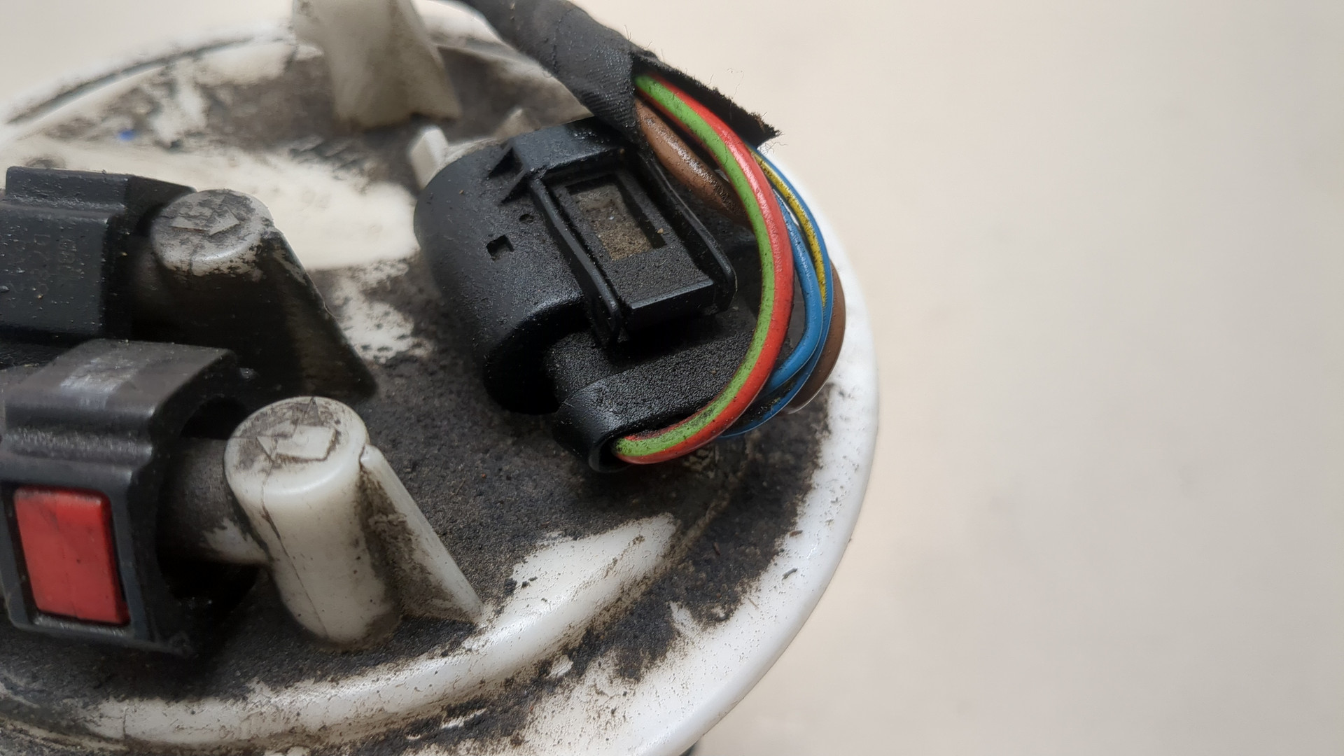 Насос топливный электрический