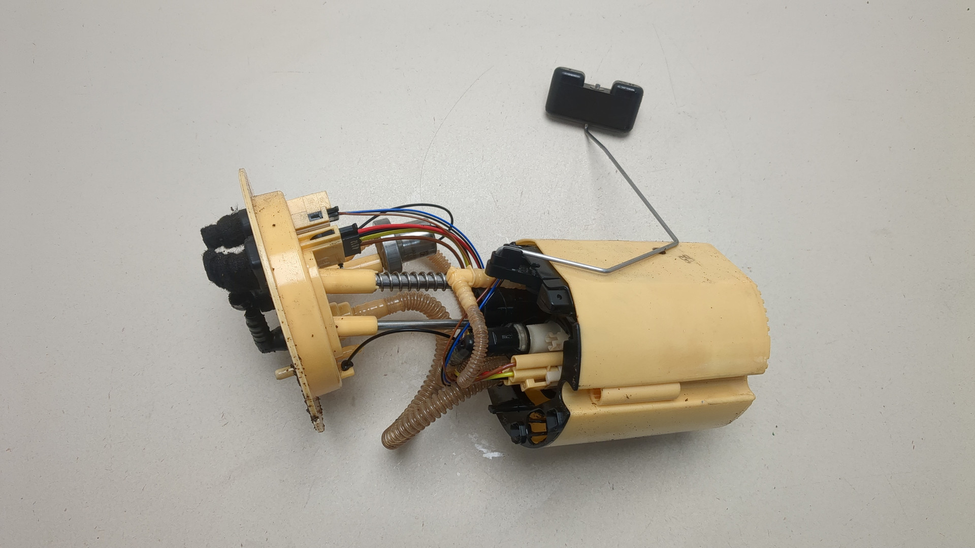 Насос топливный электрический