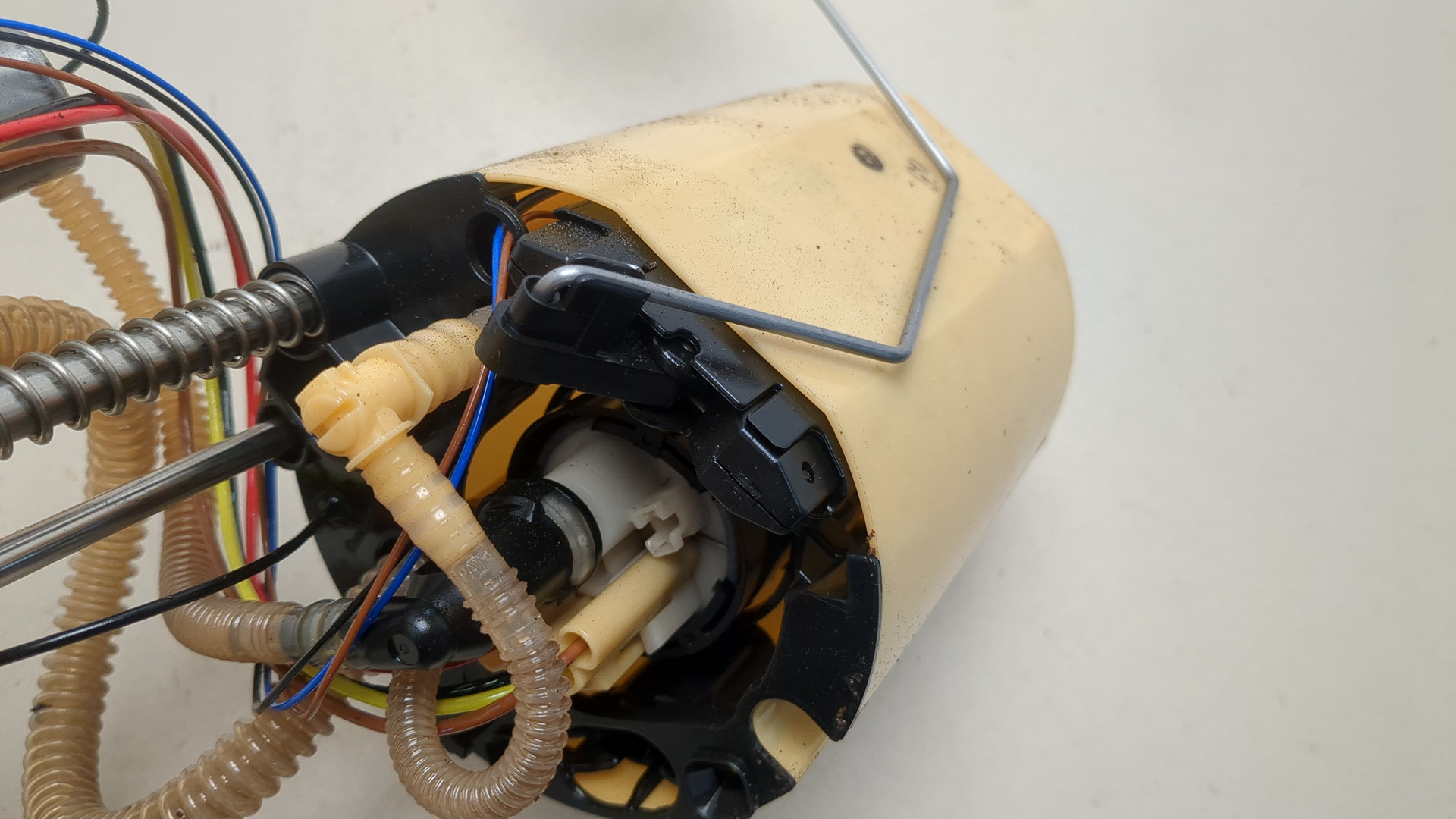 Насос топливный электрический